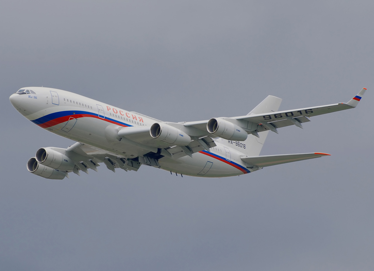 Rossia" Il-96 RA-96016