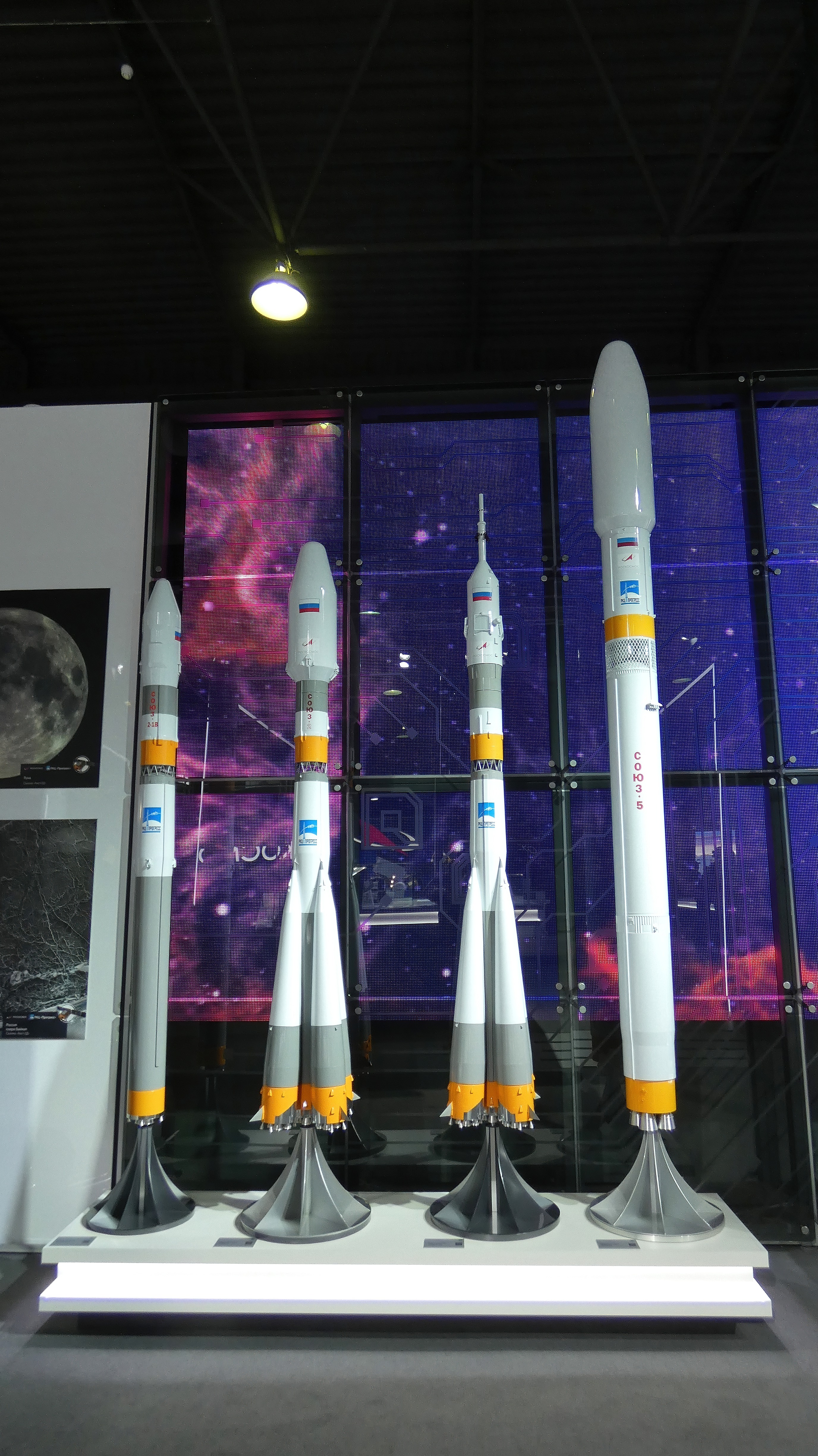 Soyuz" launch vehicles model series on MAKS-2021