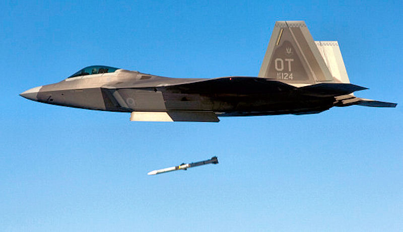 F-22A Block 30 Raptor 06-4124 del 422d Test and Evaluation Squadron