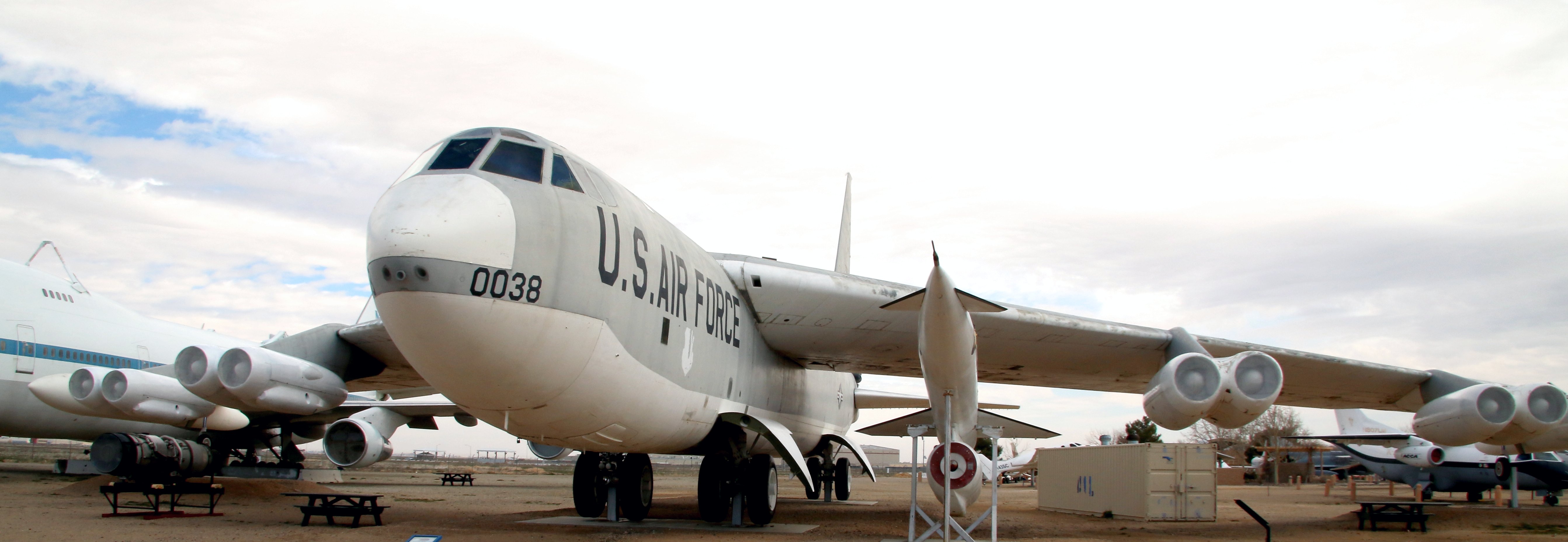 Boeing B-52 Stratofortress
