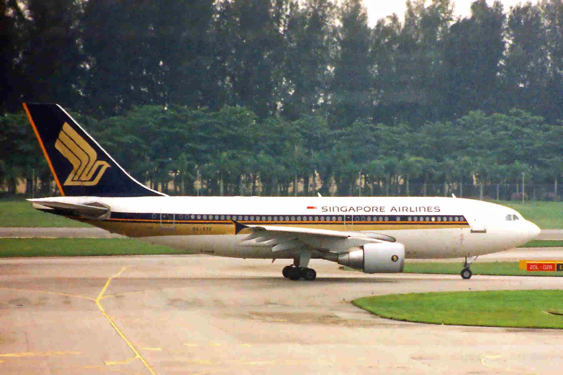 9V STF A310-324 Singapore A l SIN 01JAN99 (CC BY SA 3 0)