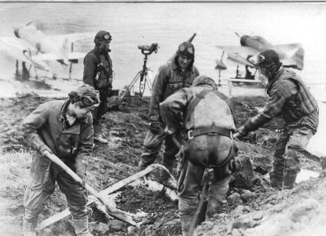 Pilotos de A6M2-N Rufe
