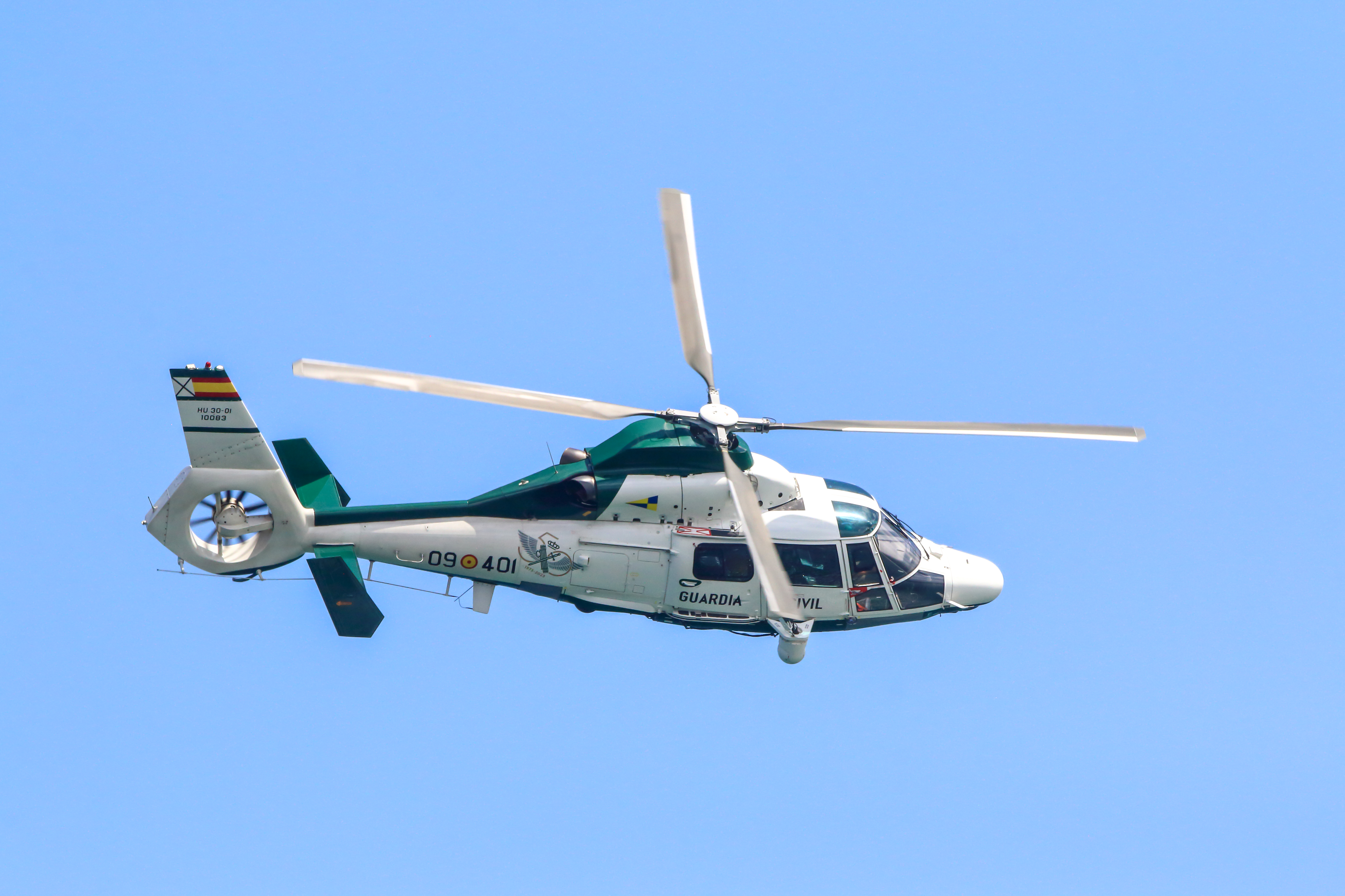 AS365 Dauphin - Guardia Civil