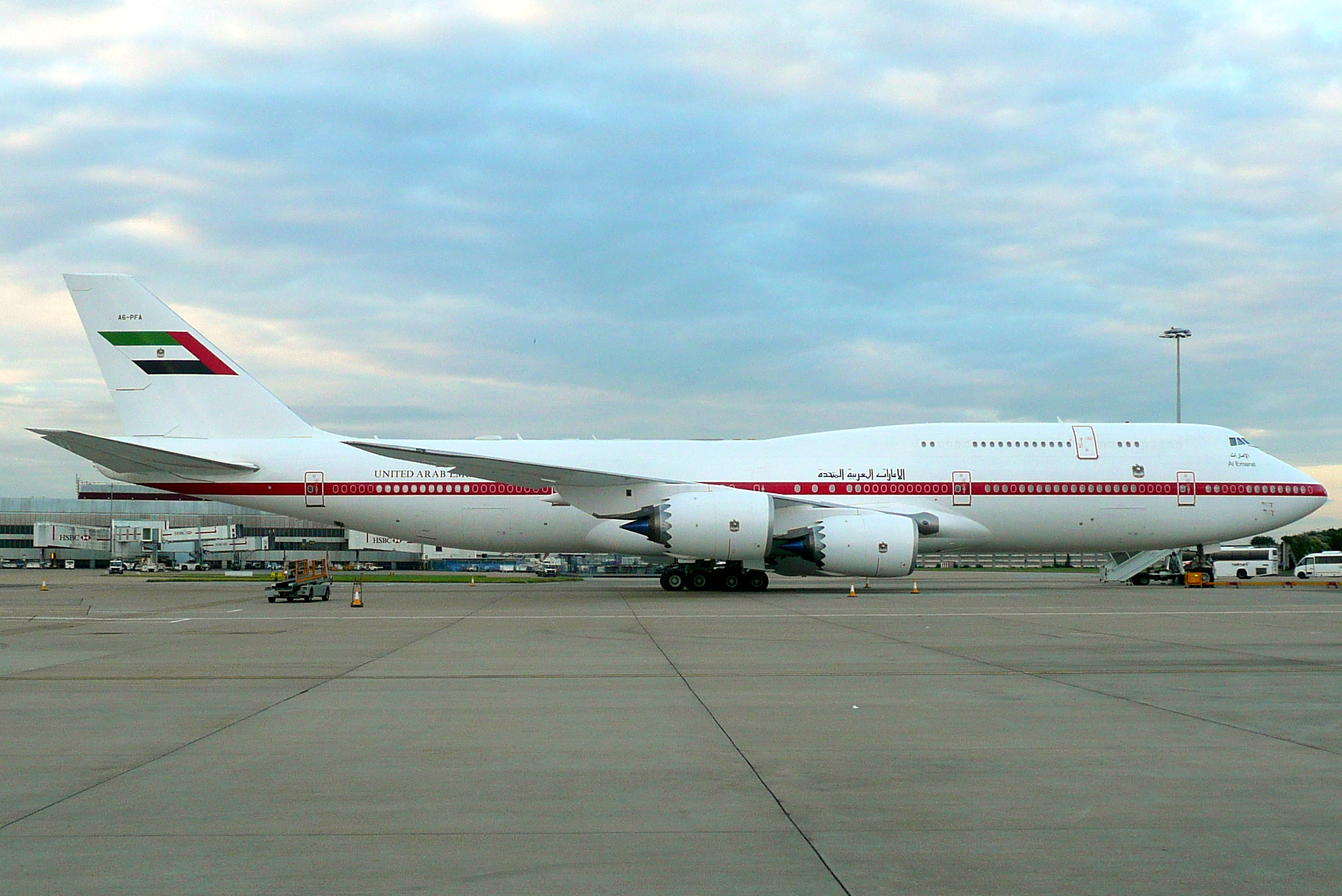 Abu Dhabi Amiri Flight, Boeing 747-8Z5(BBJ), A6 PFA - LHR