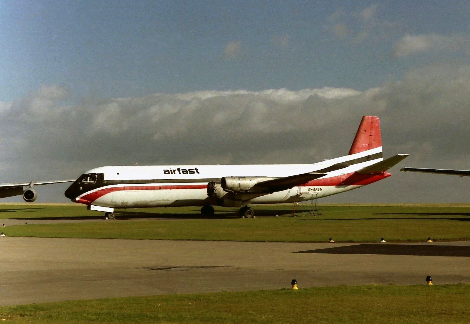 Air Bridge Merchantman G APEG bei East Midlands 1986