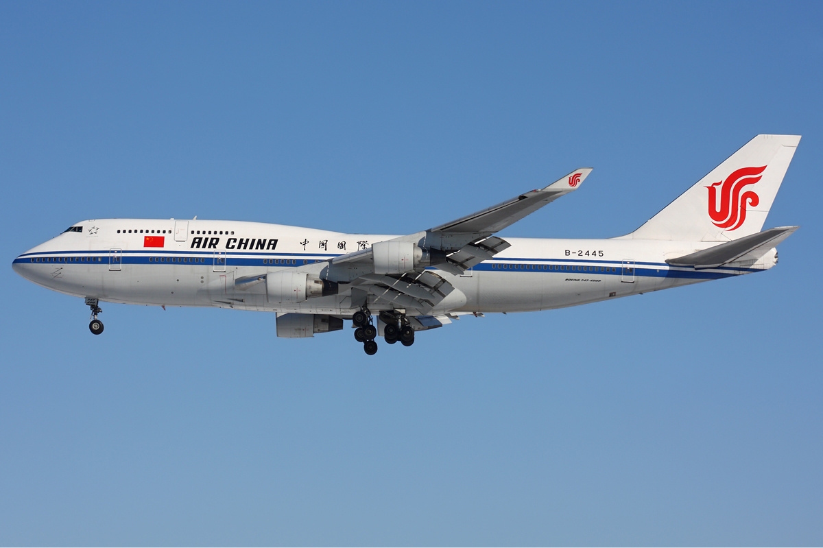 Air China Boeing 747-400 Zhu-1