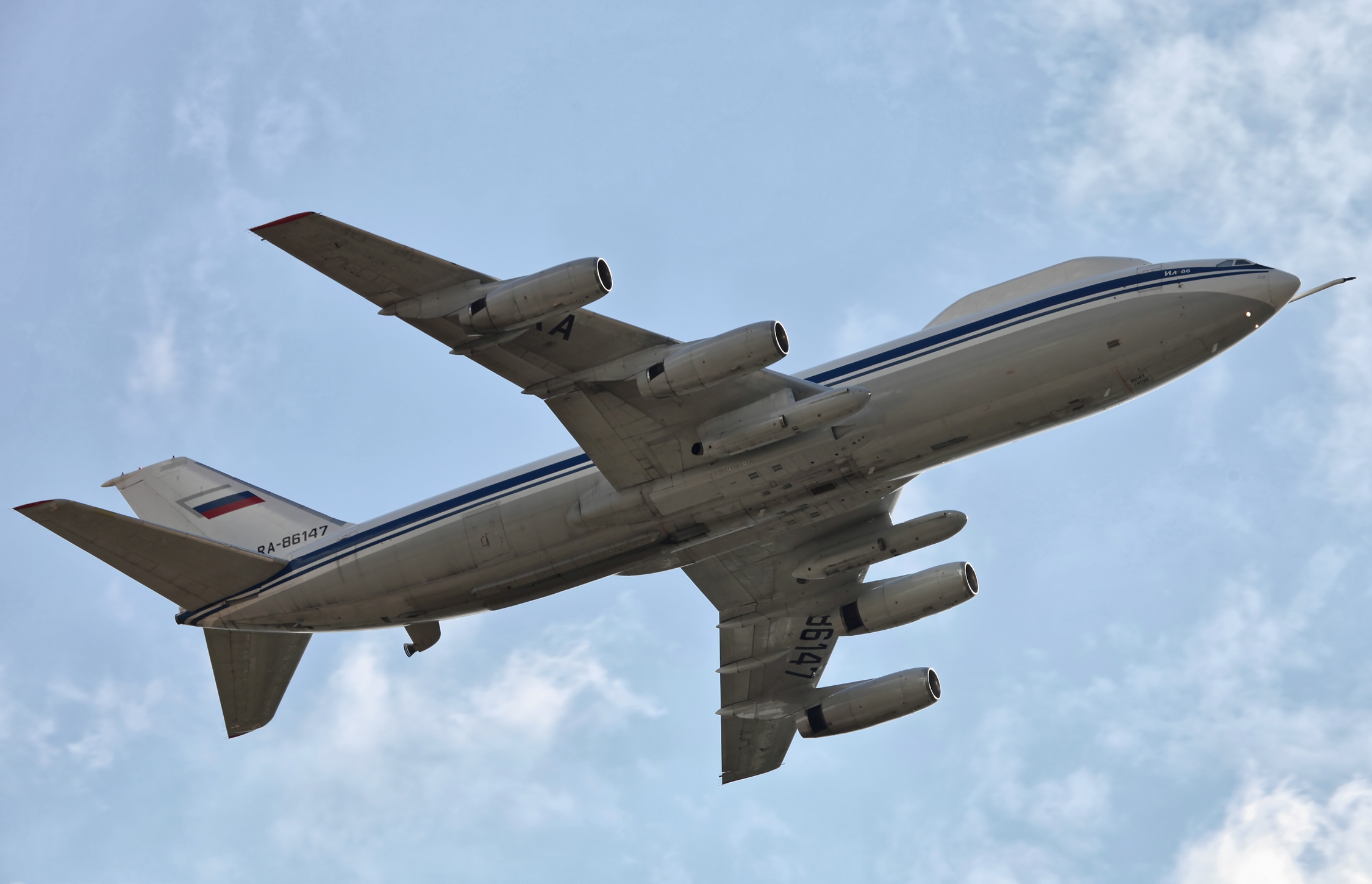 Avión de mando y control aerotransportado IL-86VKP (1)