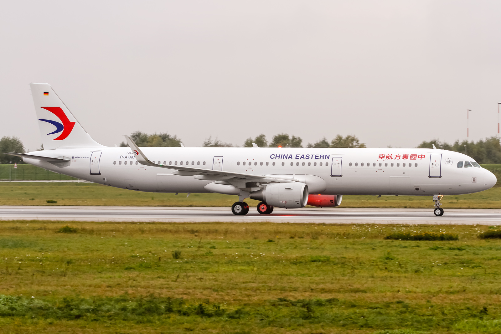 Airbus A321-211SL China Eastern Airlines (D-AYAU - B-8653) @ Airbus factory Hamburg Finkenwerder (EDHI - XFW)