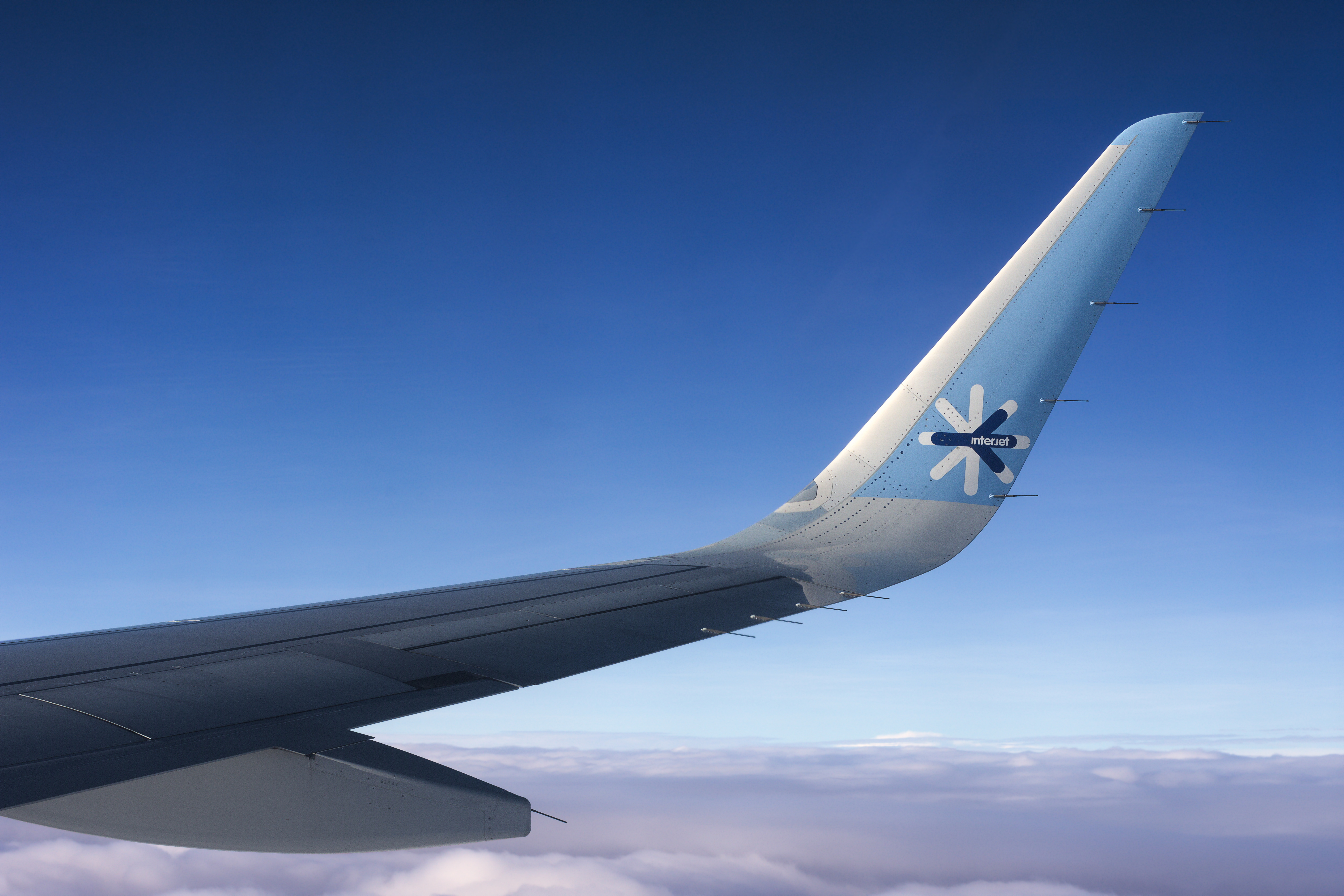 Airbus A321 wing Interjet 2017