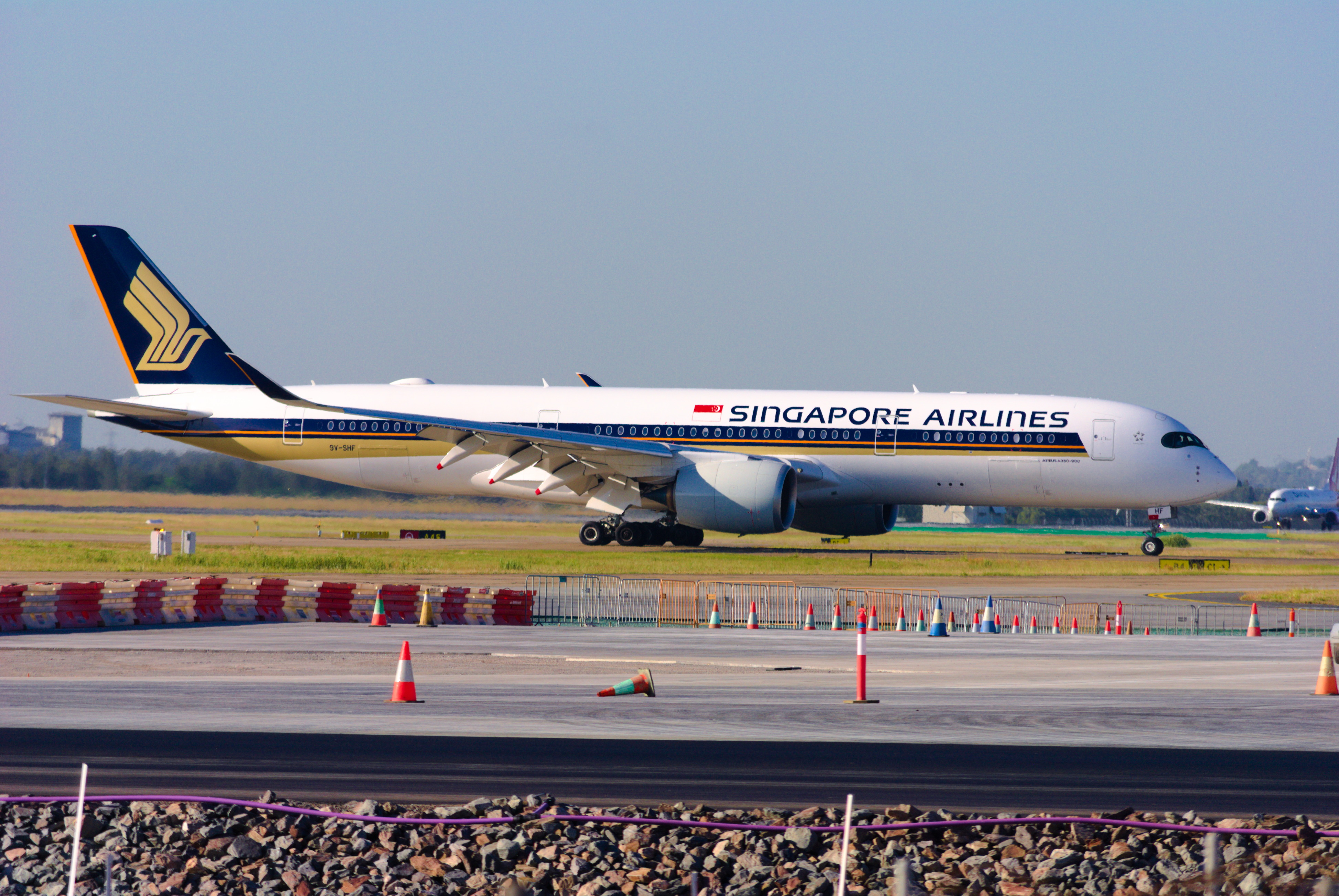 Airbus A350-900 (9V SHF) Singapore airlines in Brisbane (BNE)