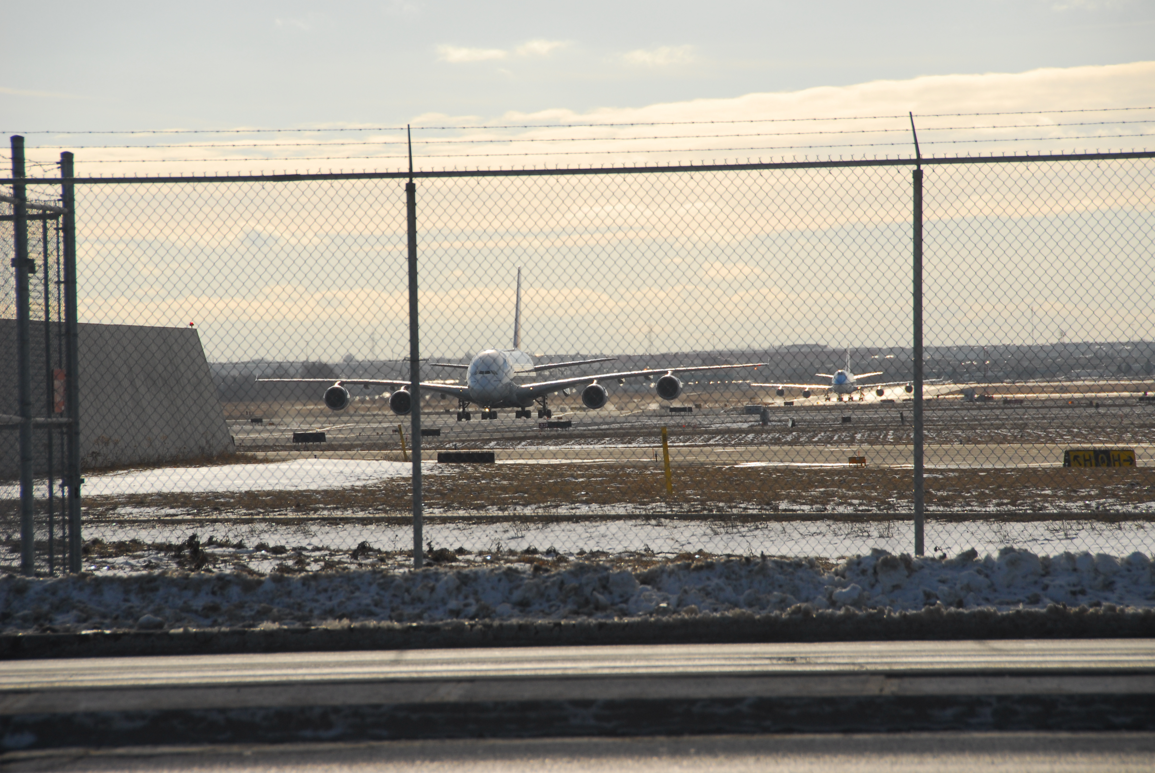 Aircraft KLM B744 closely following Emirates A380