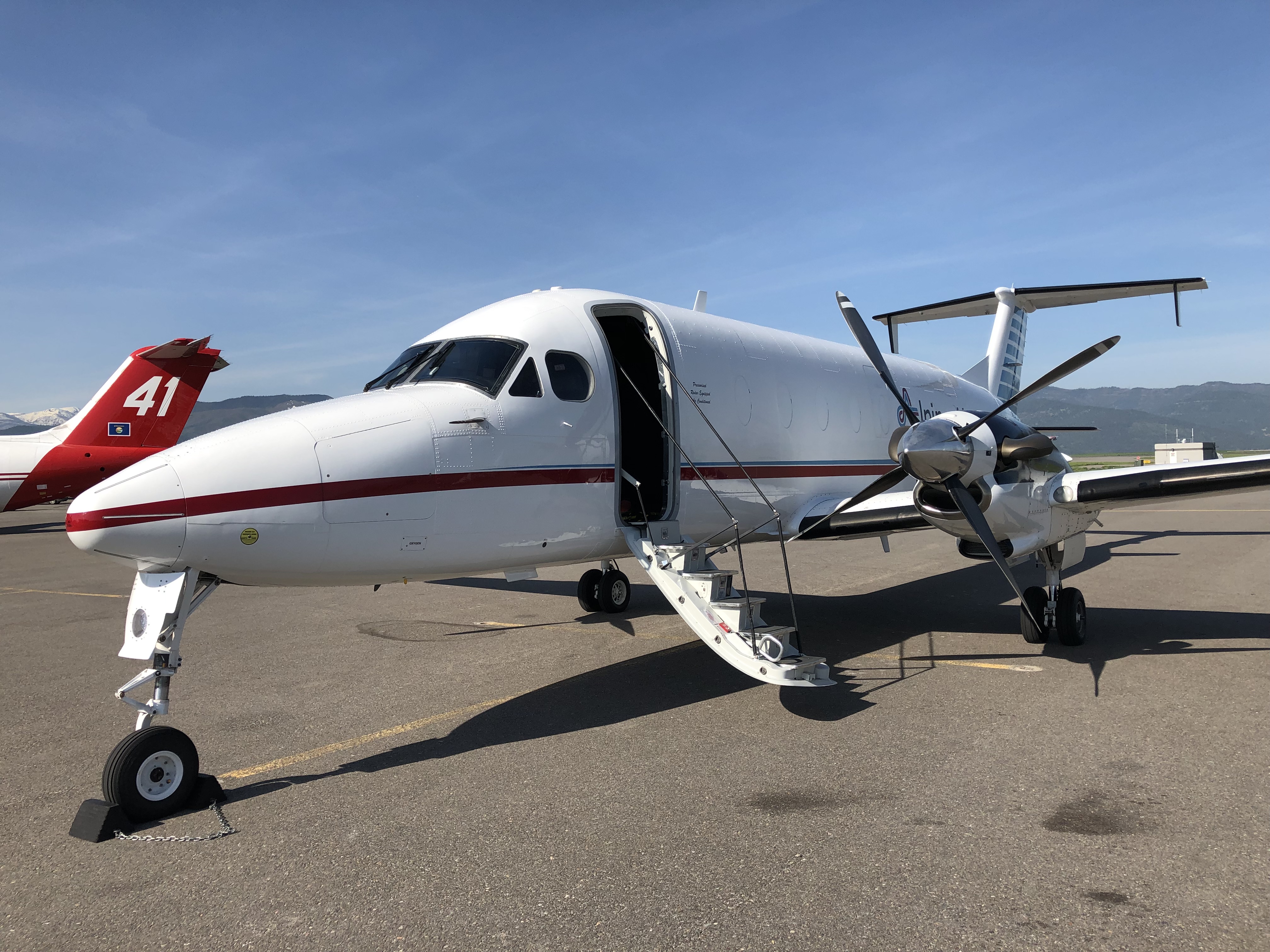 Alpine Air Express Super Freighter (Beechcraft 1900D cargo conversion)