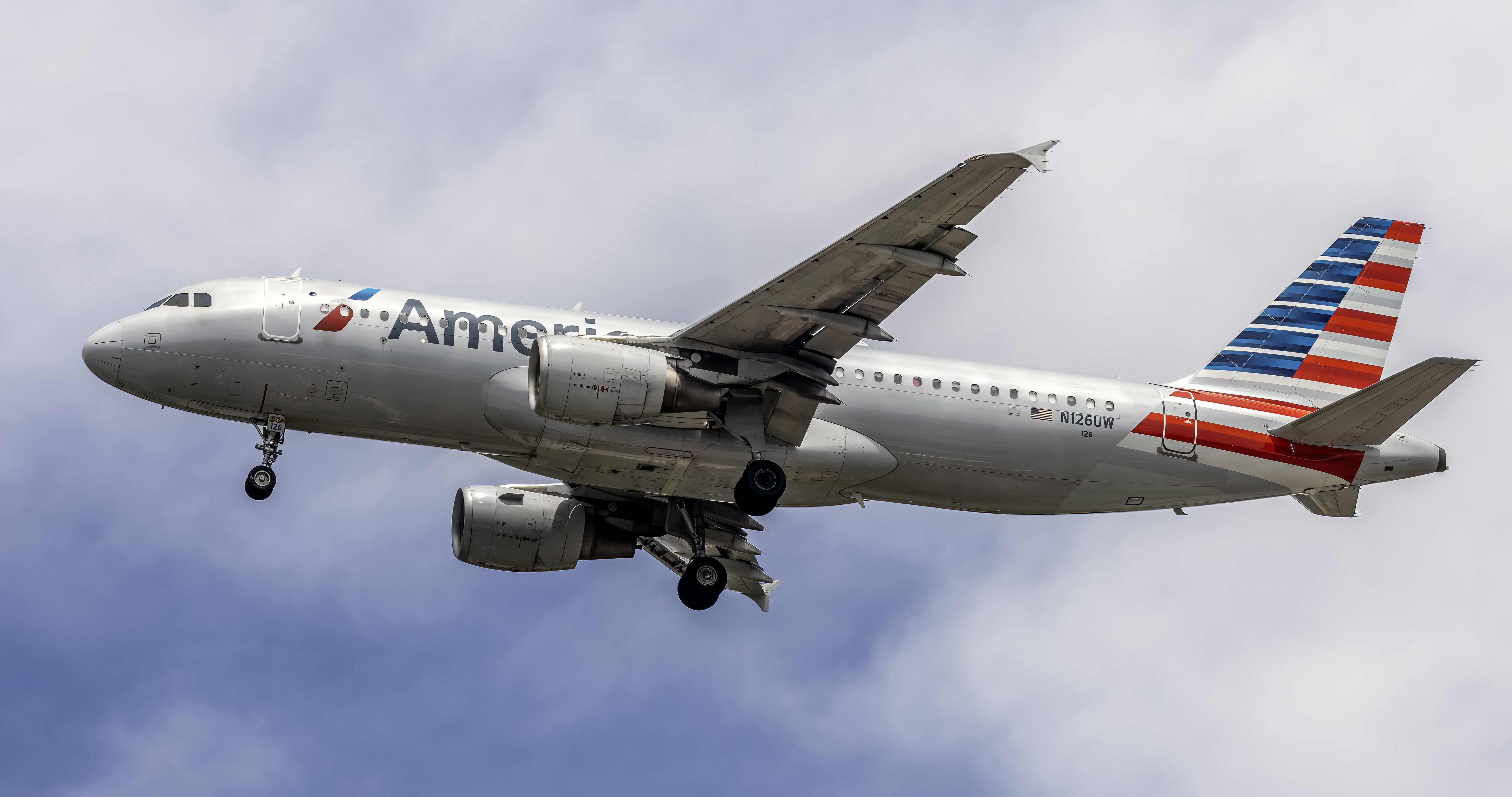 American Airbus A320 N126UW BWI MD1