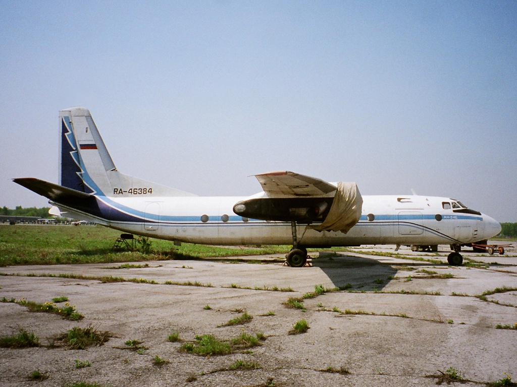 Antonov An-24B AN