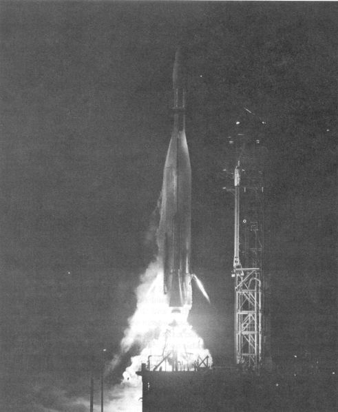 Atlas Agena B lanzando el Ranger 1, 1961