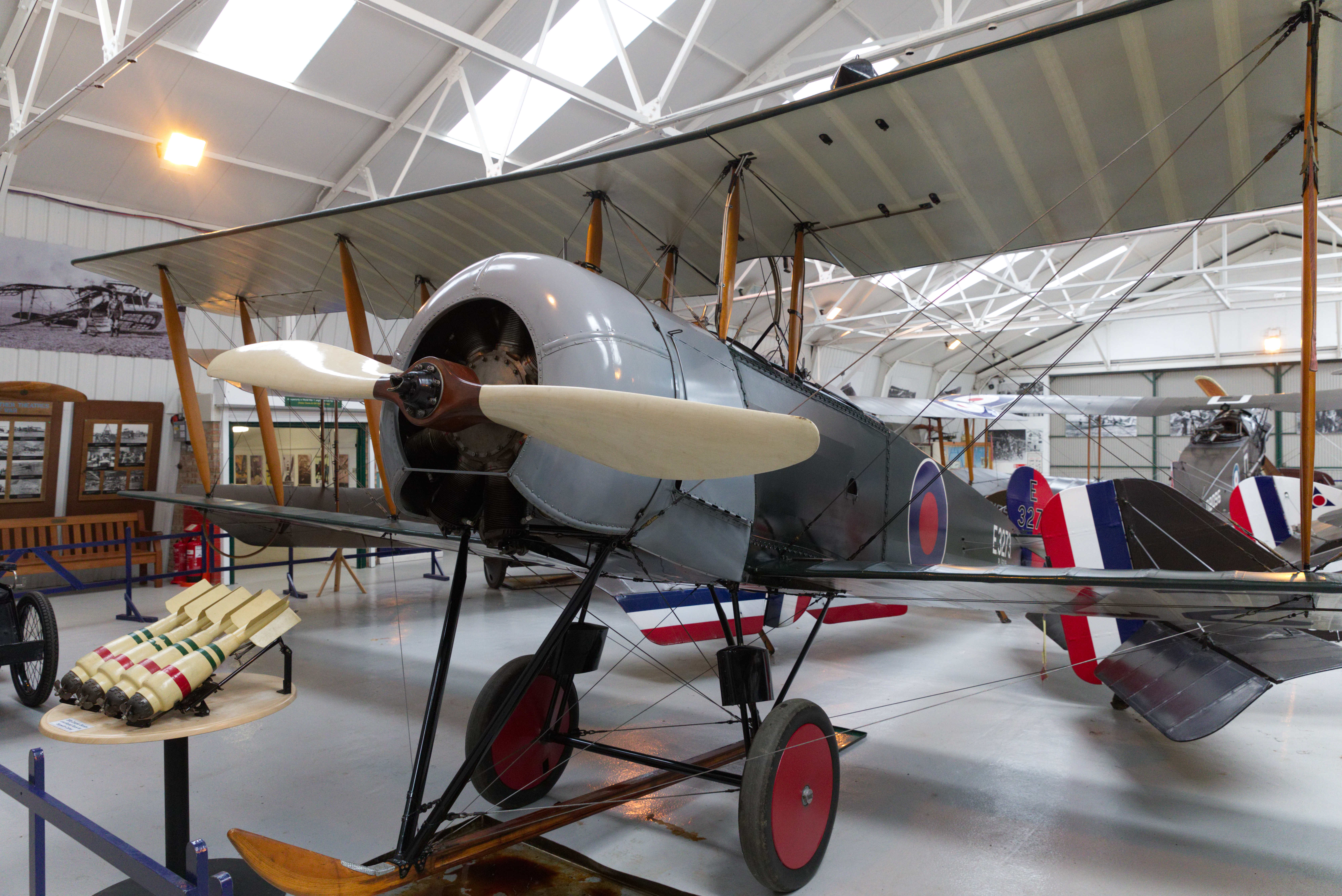 Avro 504K, imagen de archivo, matrícula G ADEV