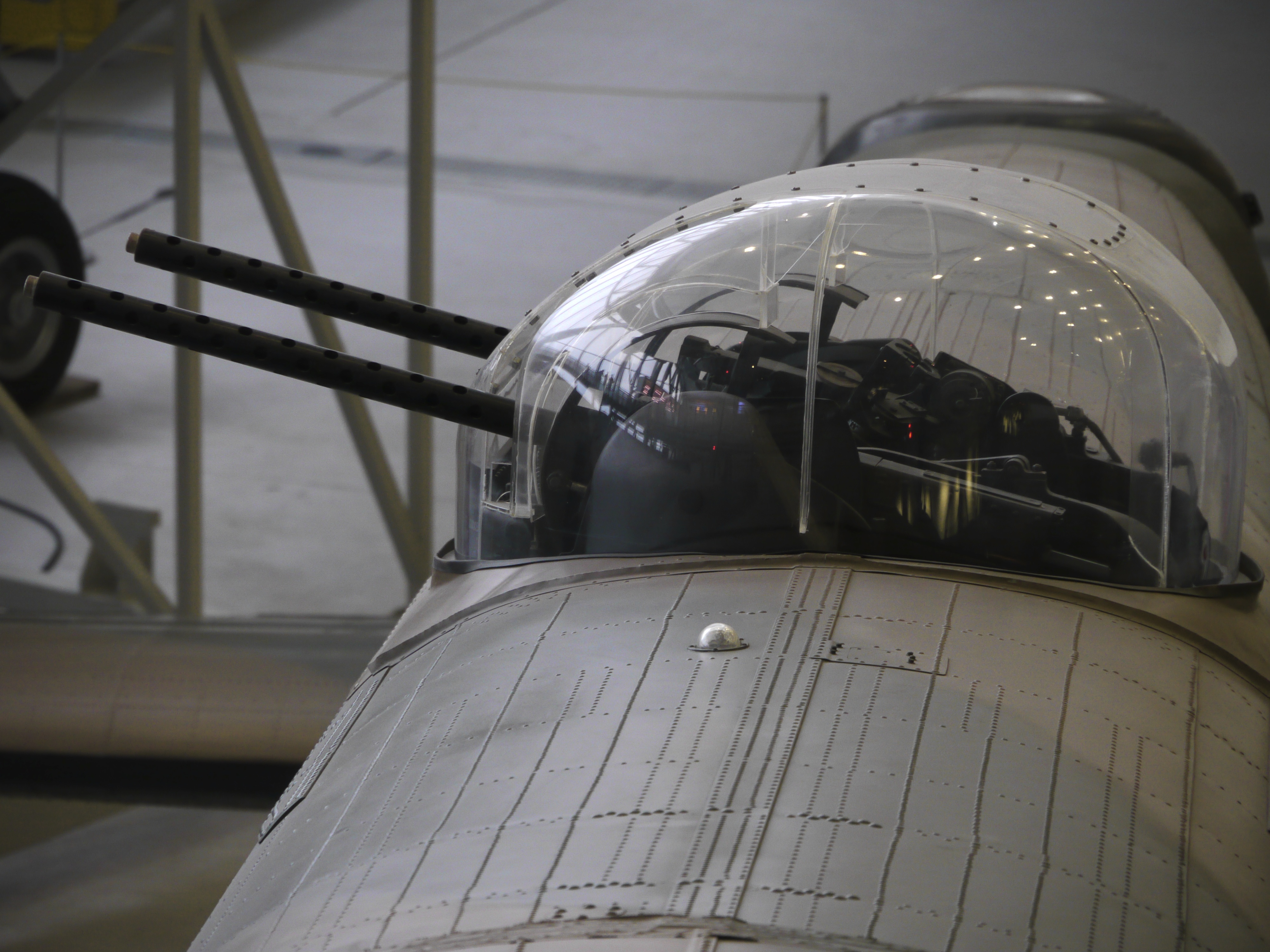 Avro Lancaster B X KB889, torretta dorsale, IWM Duxford