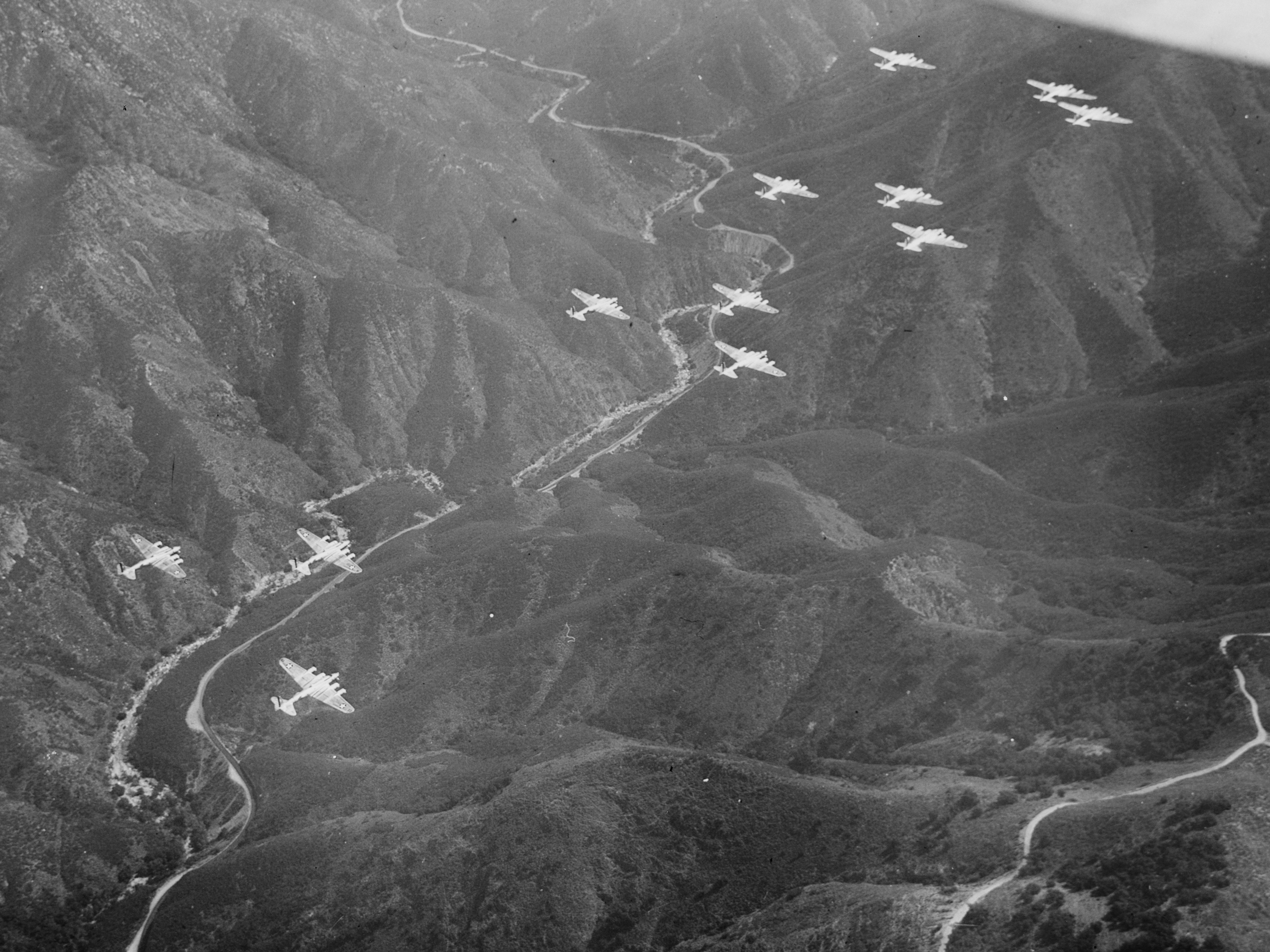 B-17B Flying Fortress en vuelo, c. 1939