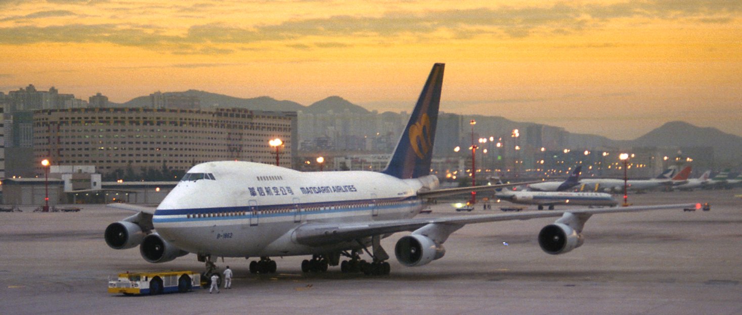 B-1862 - Boeing 747SP 09 - Mandarin Airlines HKG