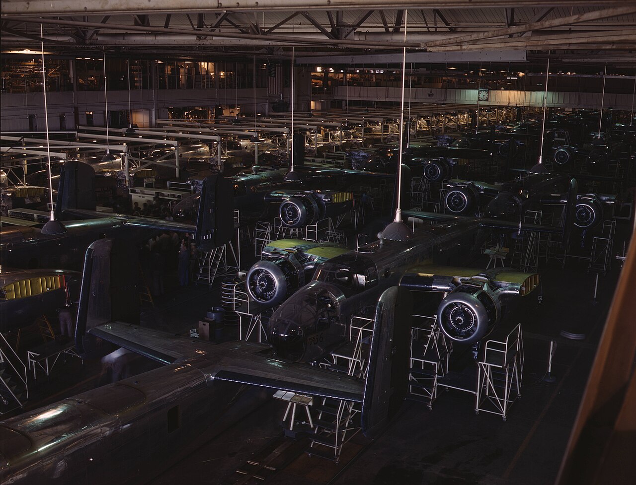 B-25 final assembly line Inglewood 1942