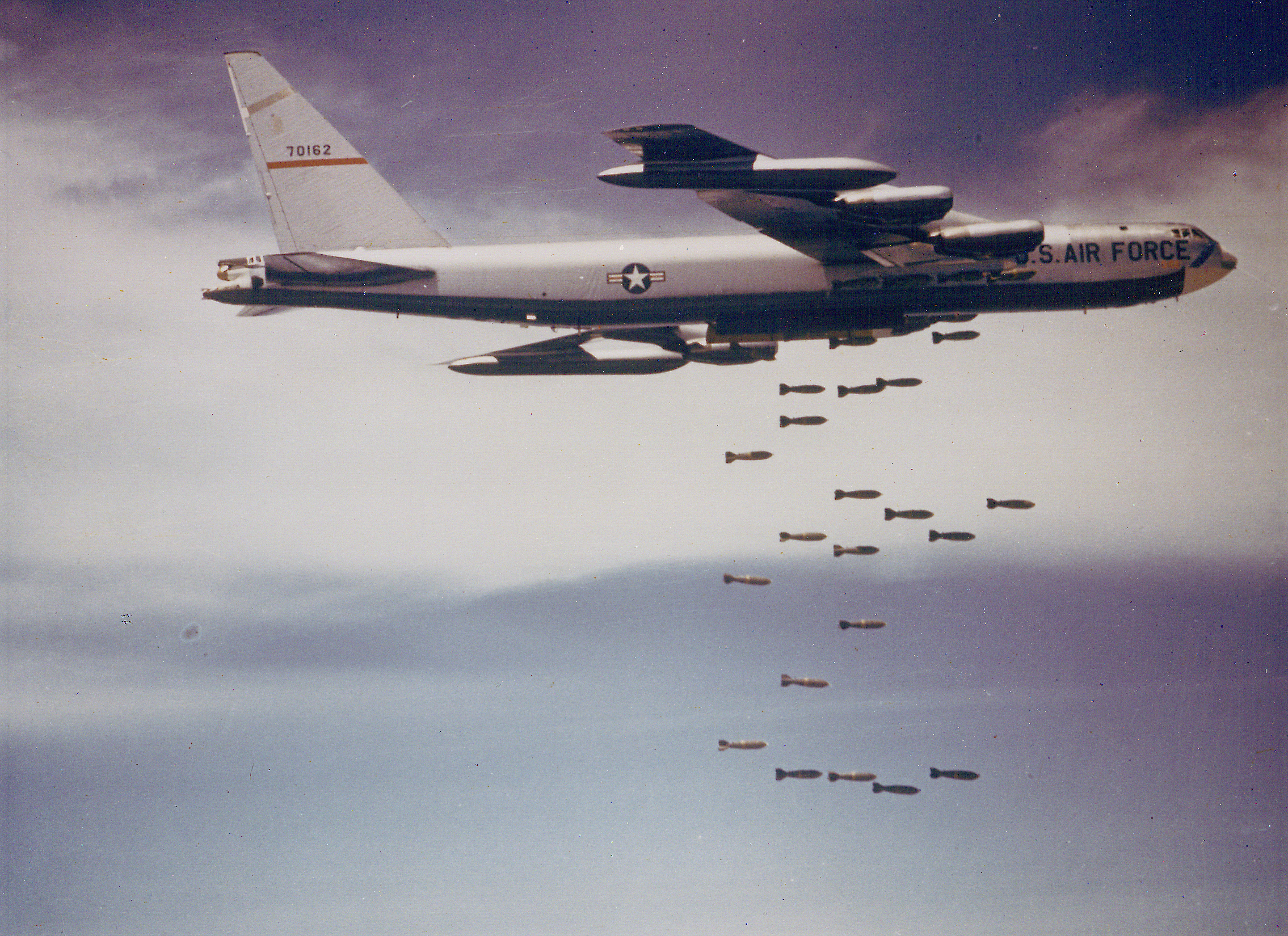 B-52F, 57-0162 (USAF), copia