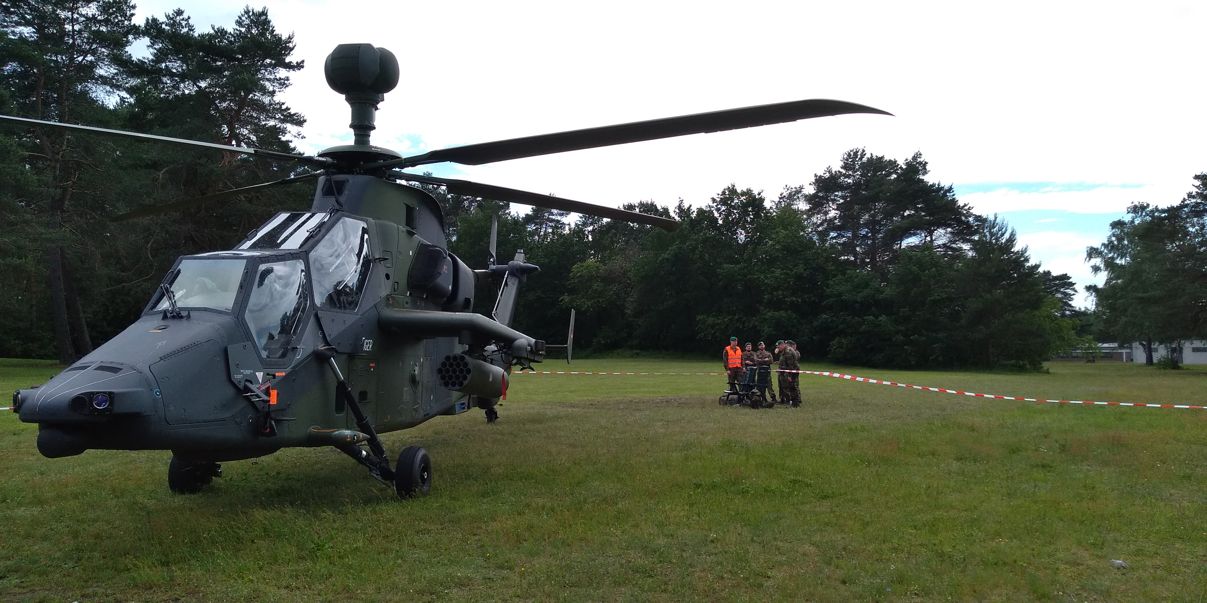 BWEHR Eurocopter Tiger con tripulación