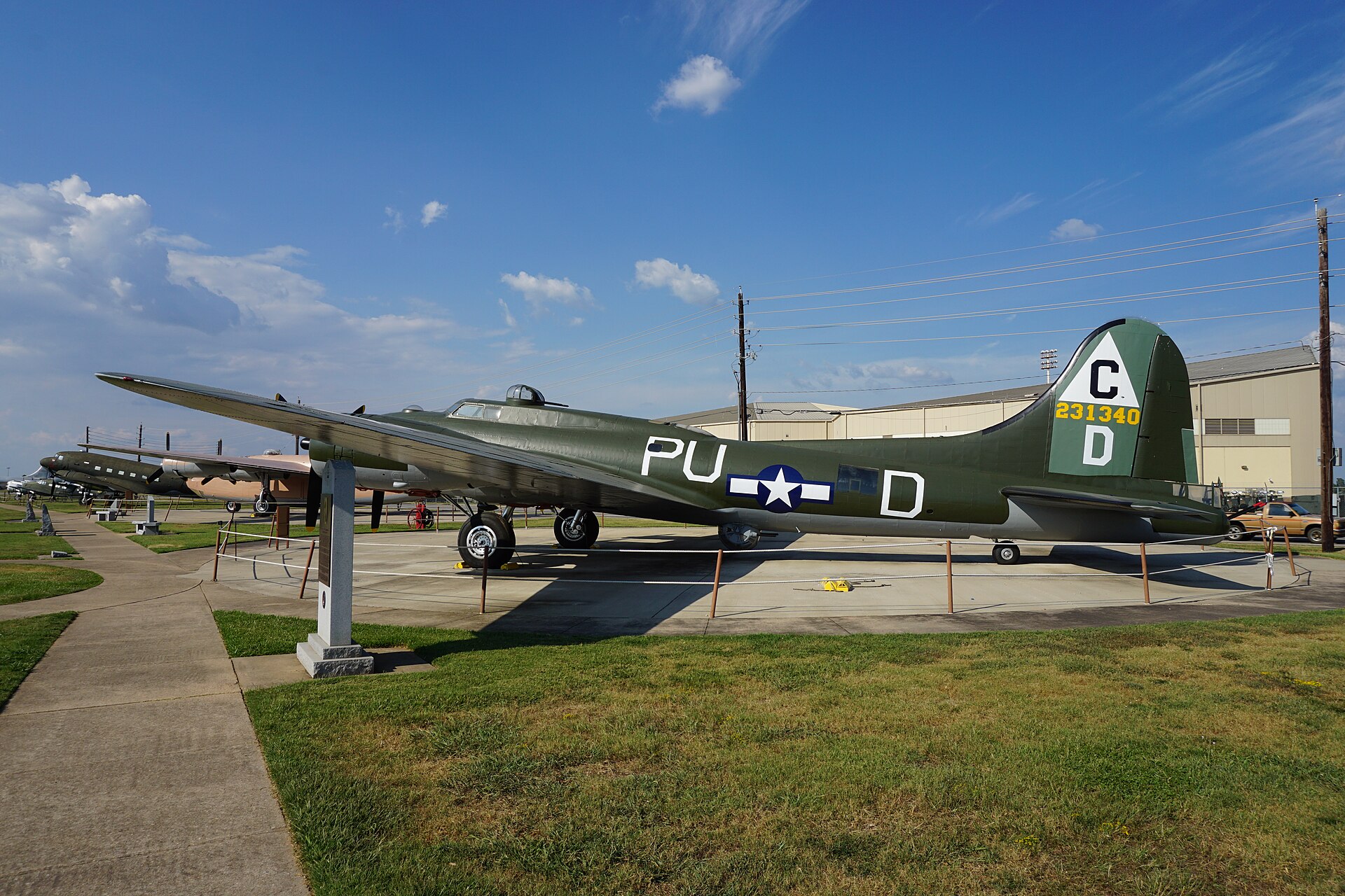 Barksdale Global Power Museum September 2015 08 (Boeing B-17G Flying Fortress)