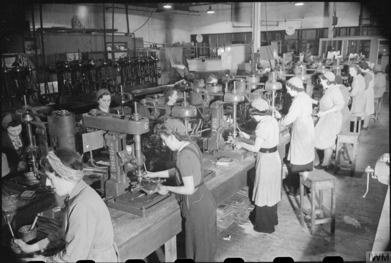 Birth of a Bomber- Aircraft Production in Britain, 1942 D7091