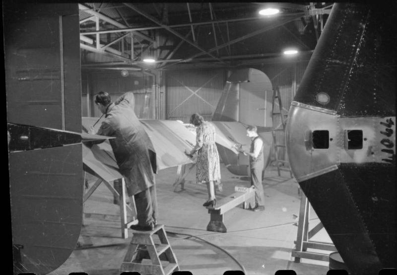 Birth of a Bomber- Aircraft Production in Britain, 1942 D7107