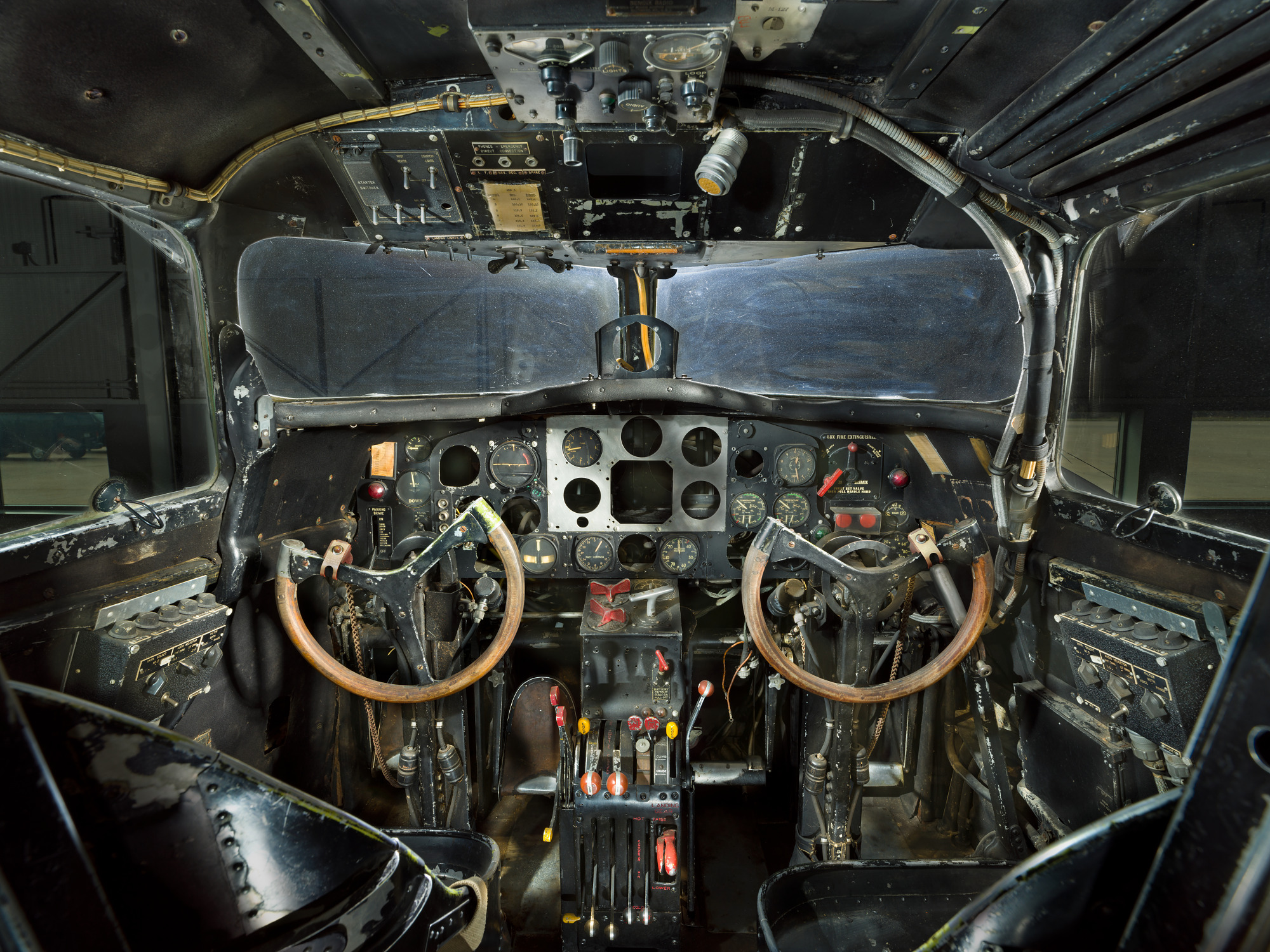 Boeing 247-D - DPLA - 069d557576650fed45a422612b9d9702 (p. 3)