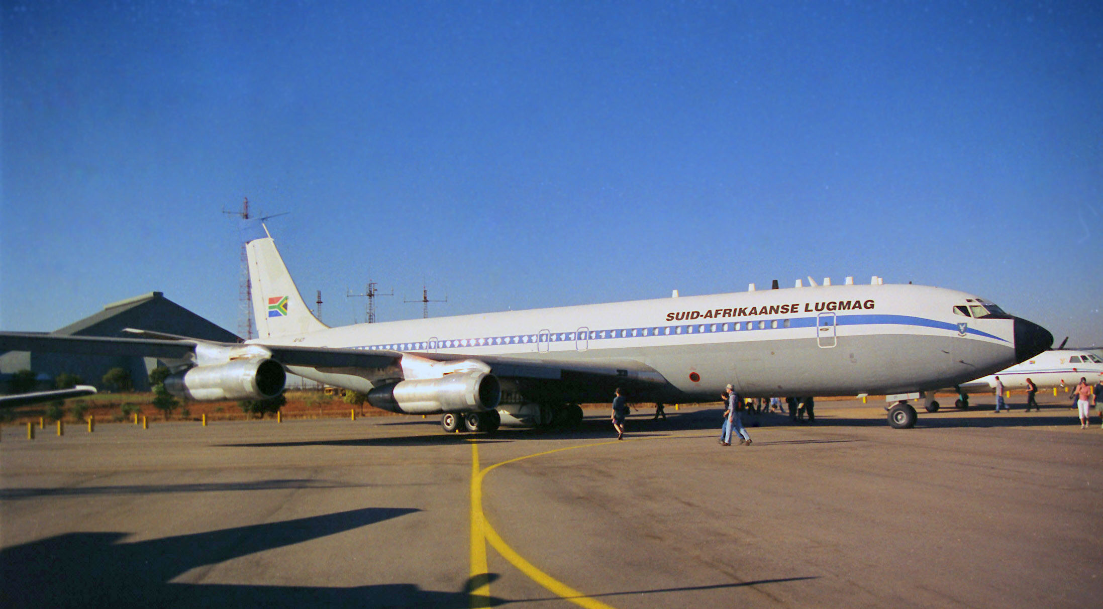 Boeing 707-344C 1421-AF621 de la SAAF, imagen de archivo: AFB Waterkloof, 2002