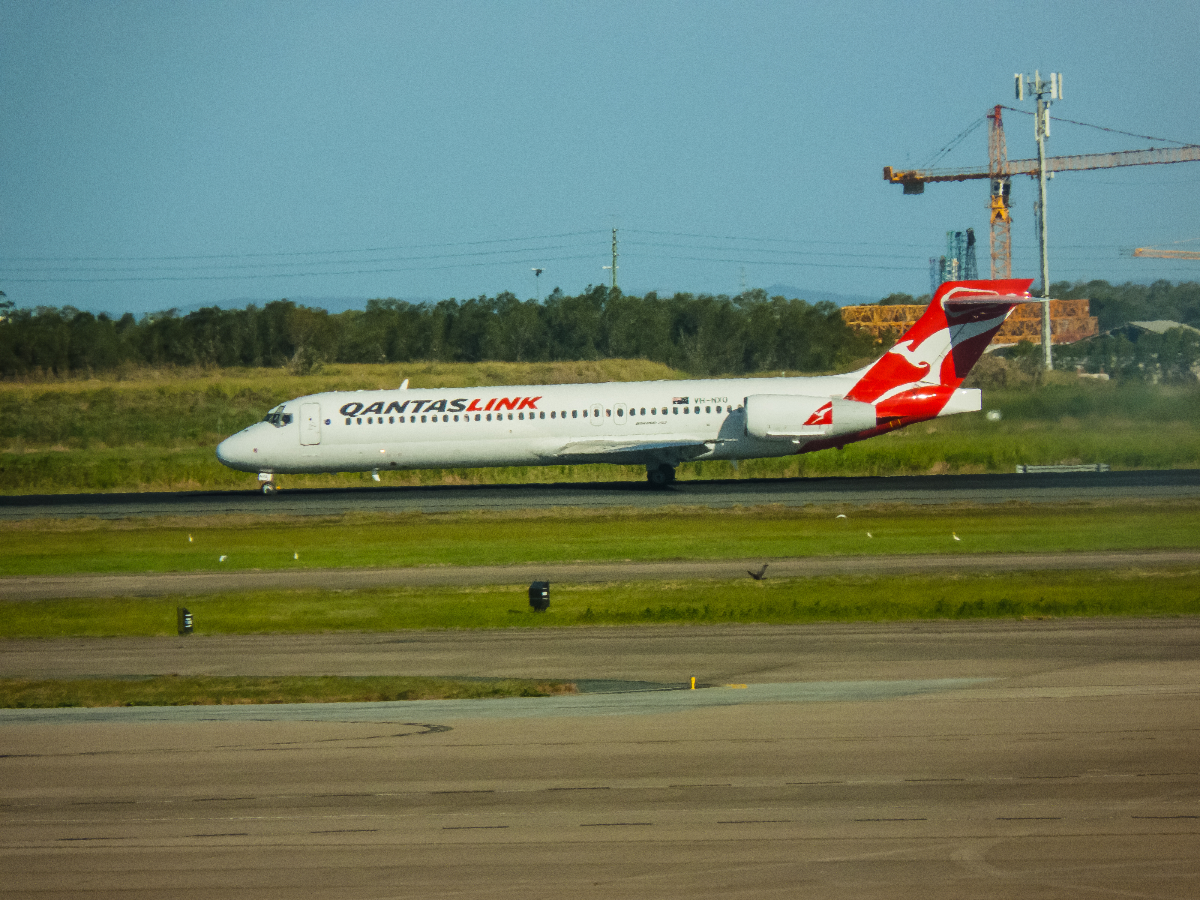 Boeing 717 VH-NXO, Inlandsterminal des Flughafens Brisbane, P