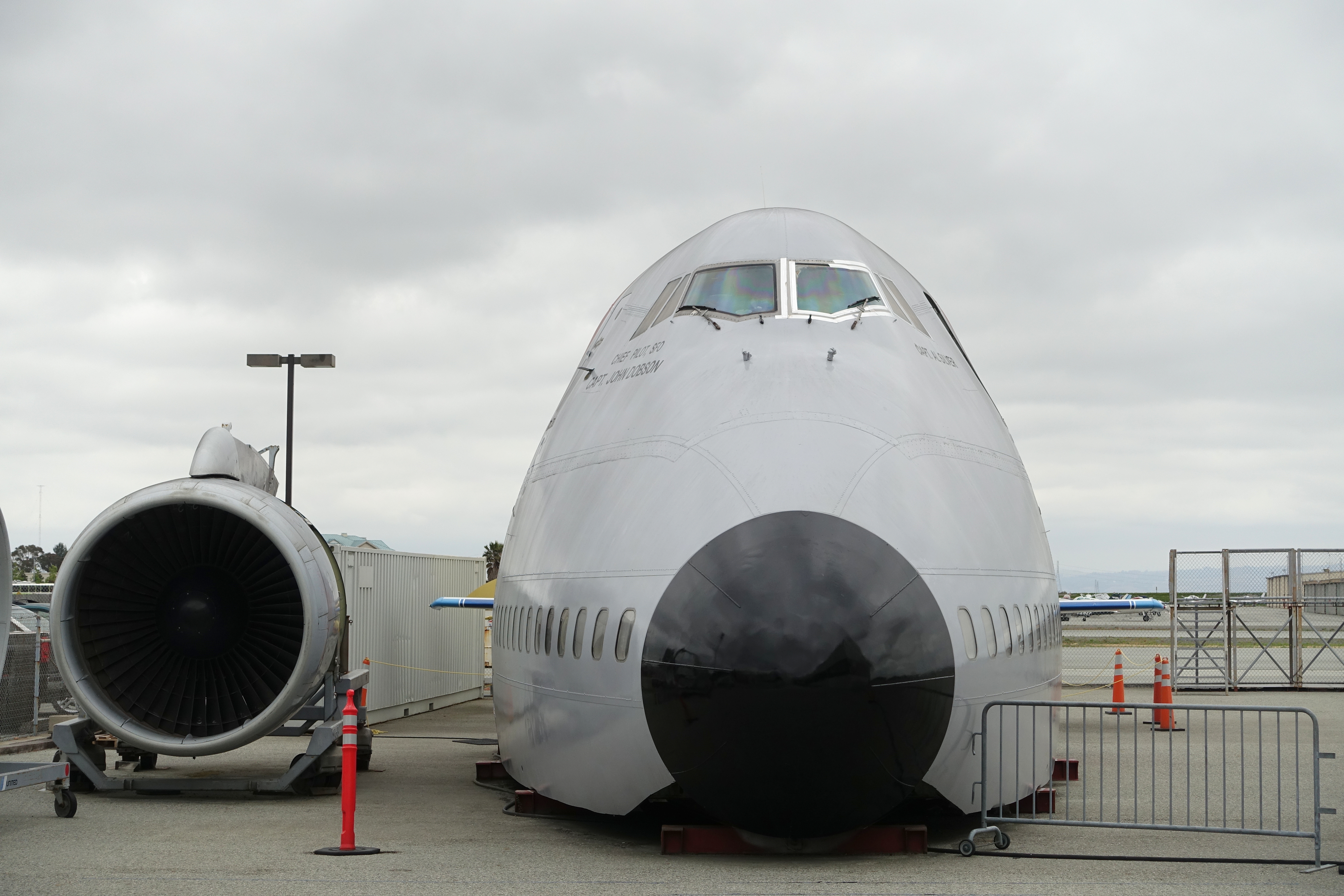 Boeing 747-136, número de serie 20269, matrícula G-AWNG, primer vuelo en marzo de 1971, último vuelo en diciembre de 1998 - Hiller