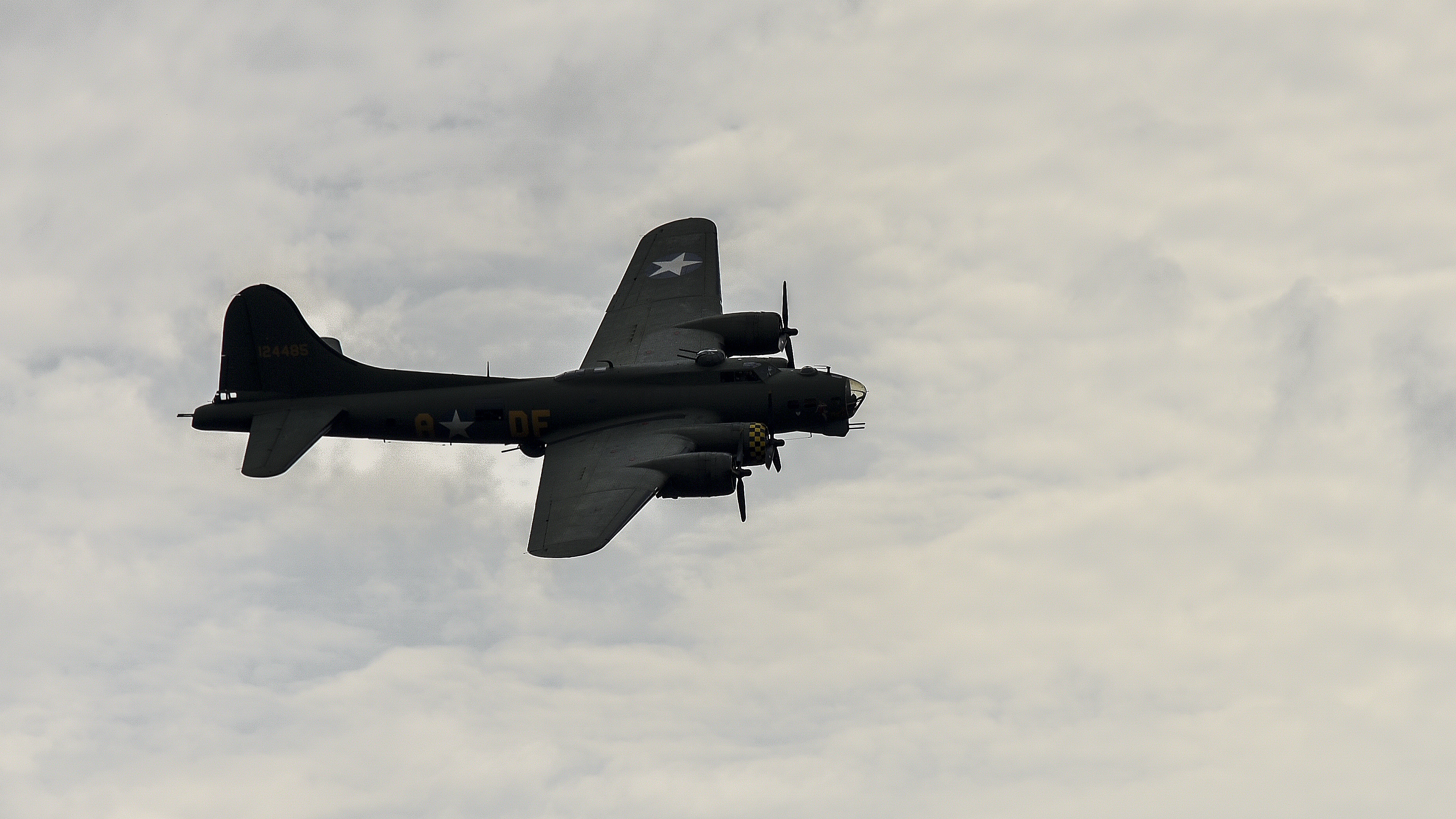 Boeing B-17 Flying Fortress, Sanicole Airshow 2024
