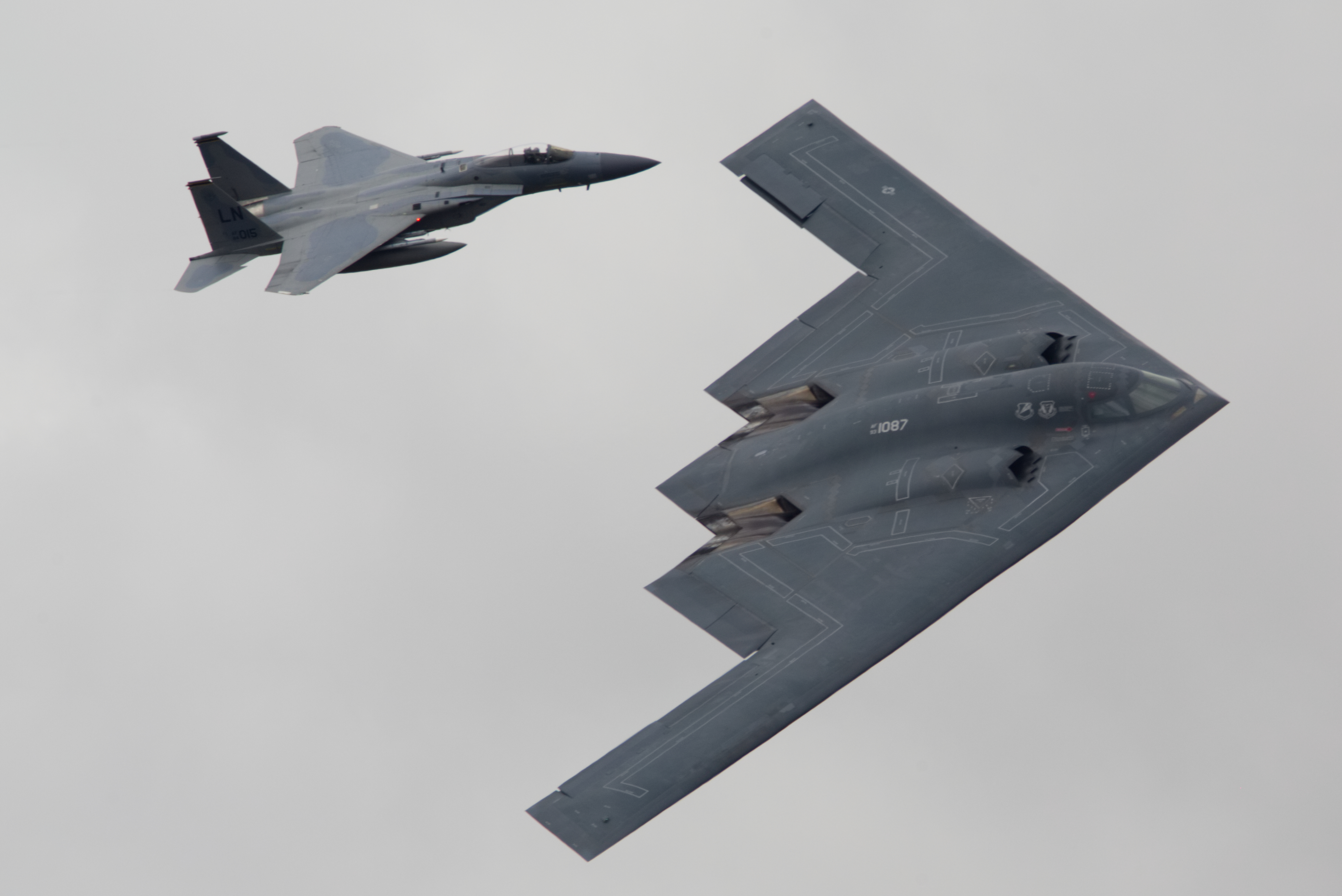 Boeing F-15C Eagle & Northrop B-2A Spirit
