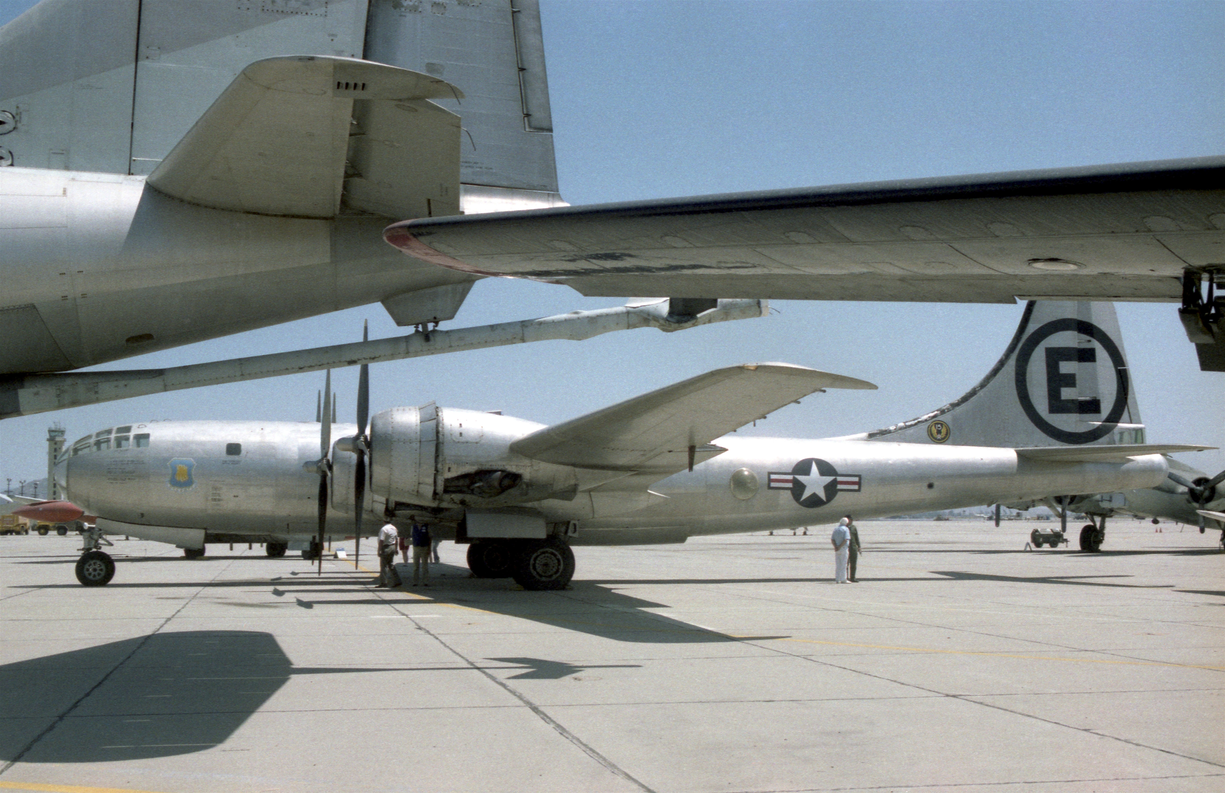 Boeing TB-29A (c n 11146, s n 44-61669, N3299F) 1988-05-20 Andre Gerwing Collection ID