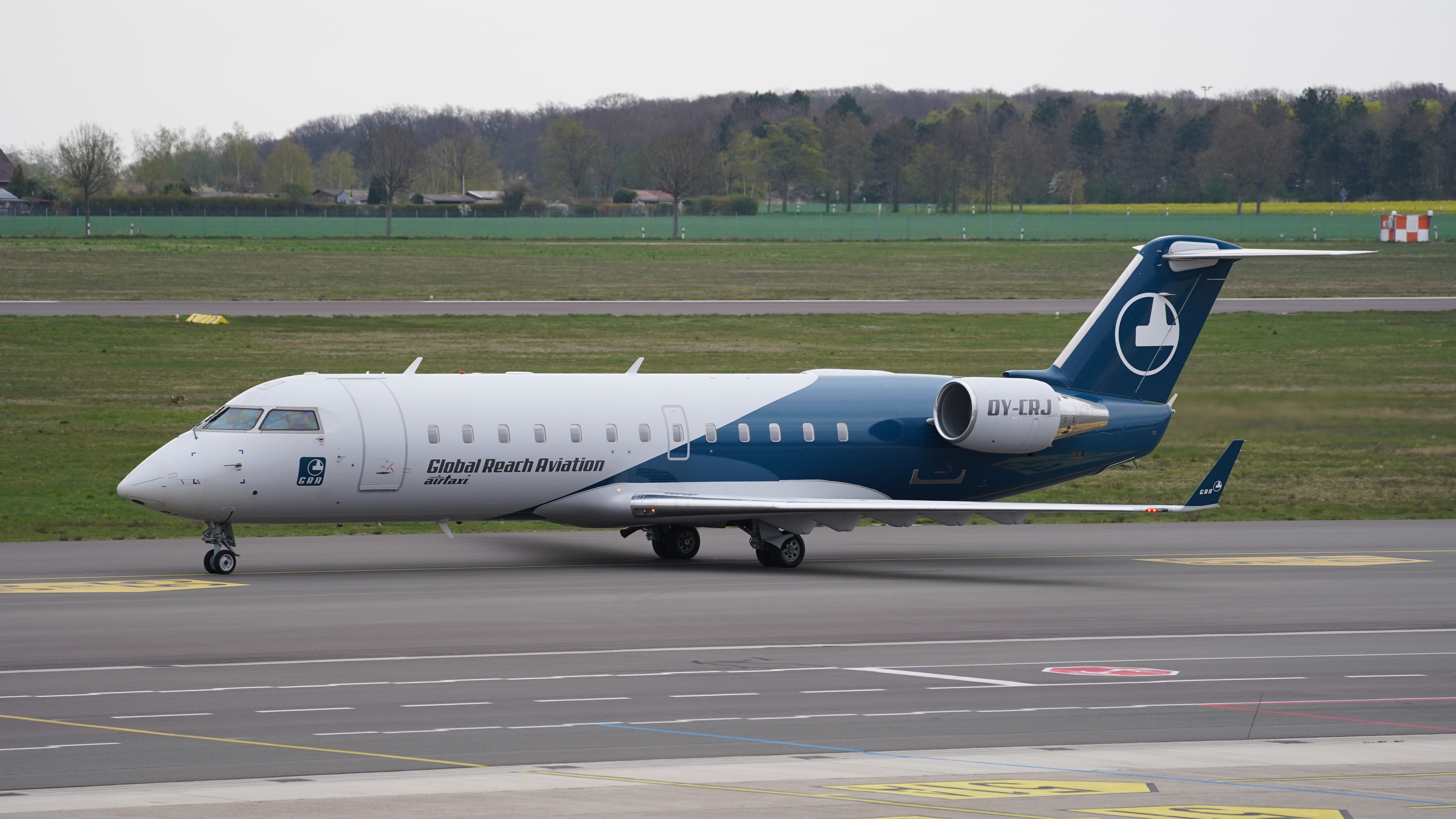 Braunschweig Airport Copenhagen Air Taxi Global Reach Aviation Bombardier CRJ-200LR OY CRJ (DSC03384)