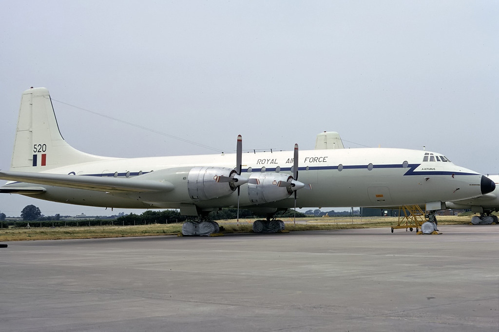 Bristol 175 Britannia C 1 (253), RAF St Athan (1)