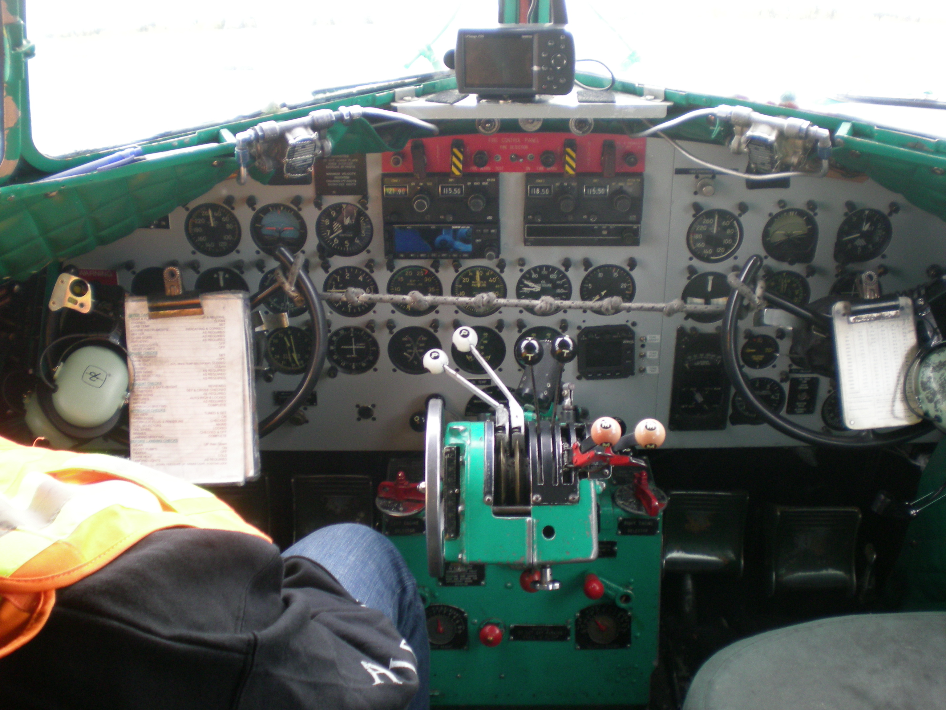Douglas DC-3