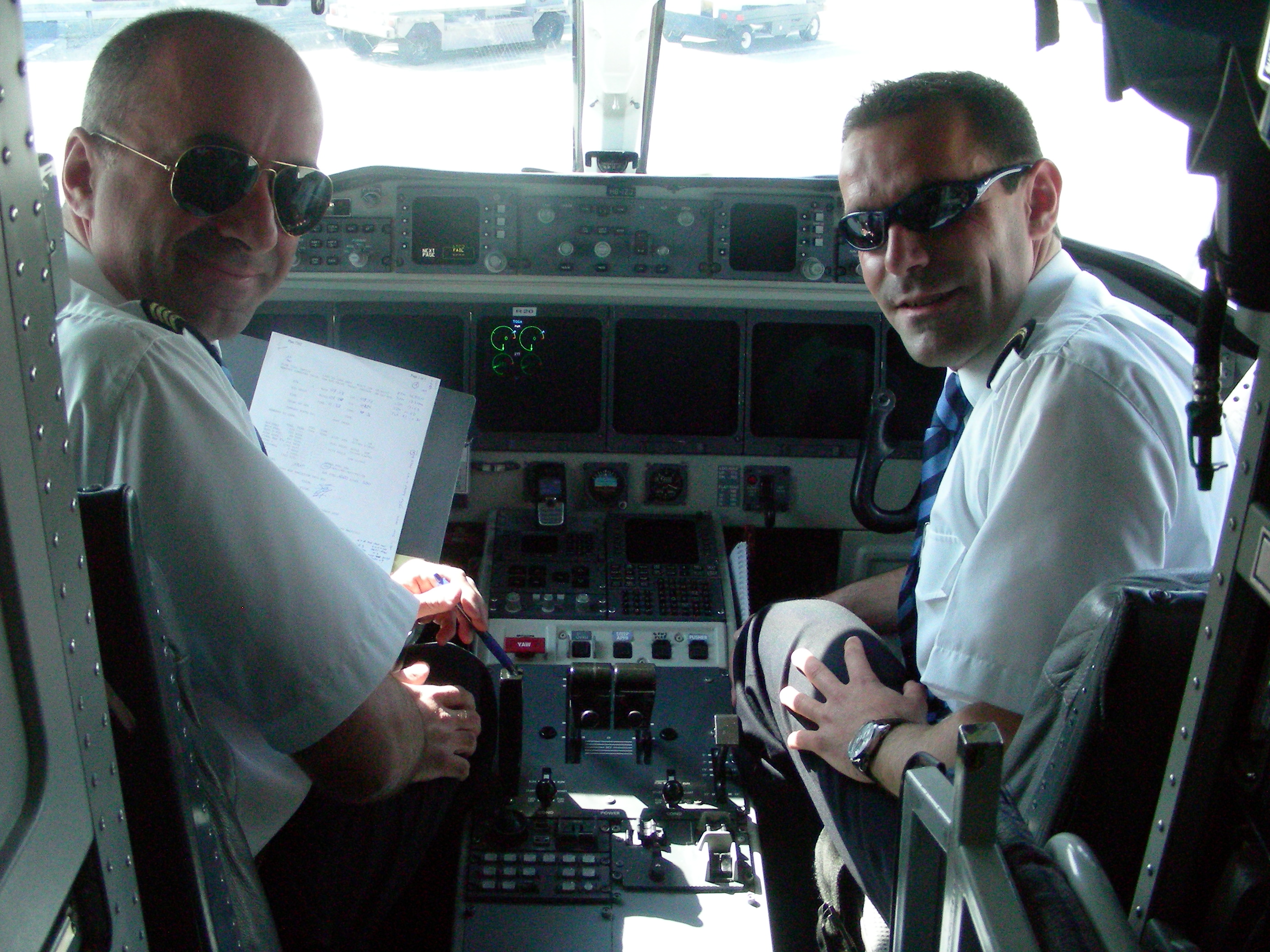 Cabina de vuelo del Saab 2000