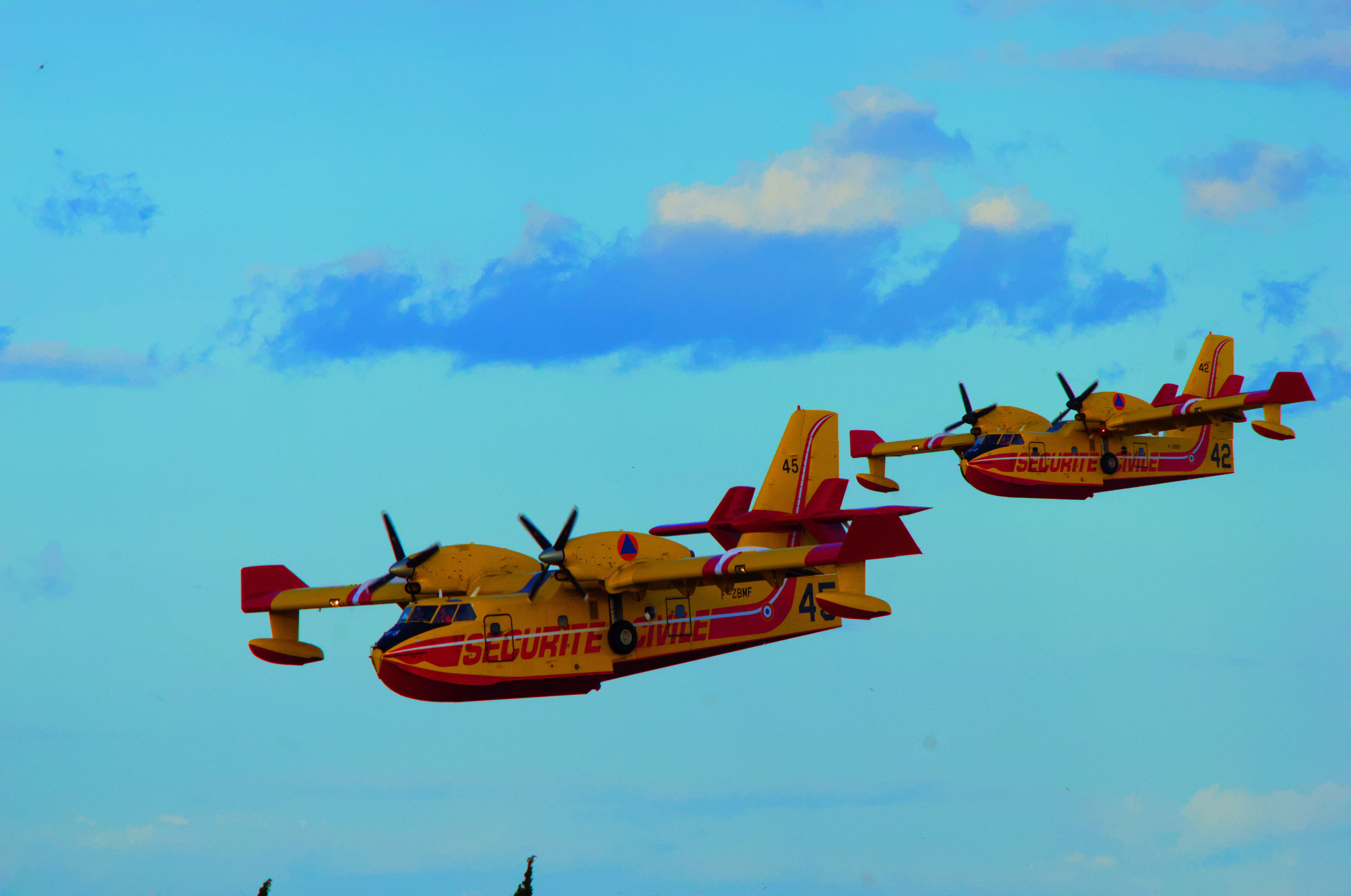 Canadair CL-415