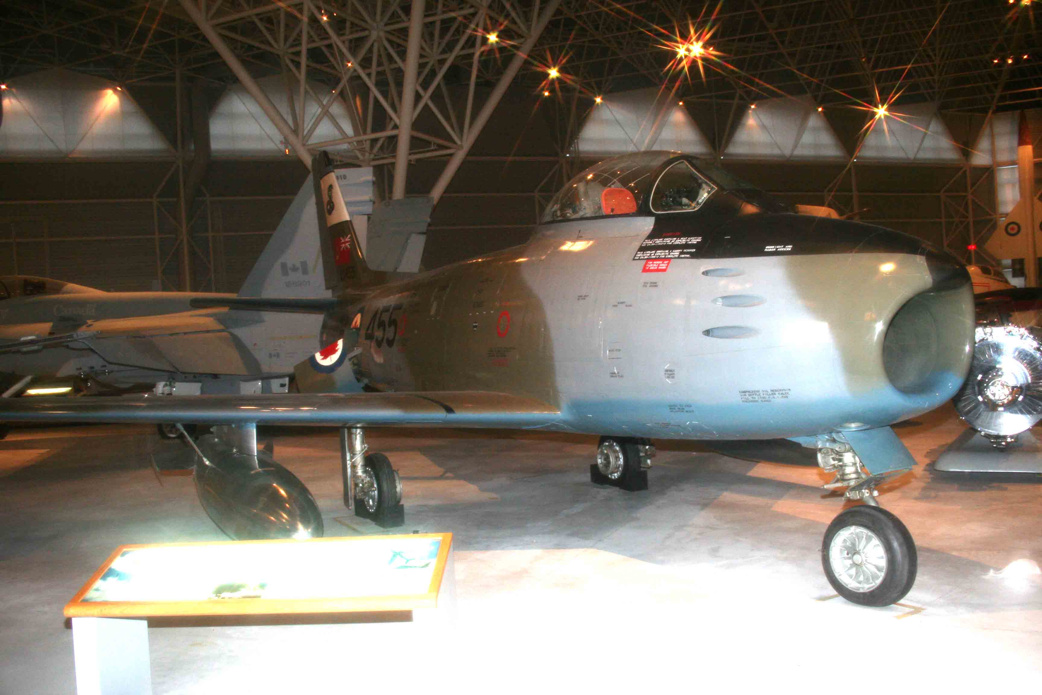 Canadair F-86 Sabre Mk 6 en el Museo de Aviación de Canadá, 2006