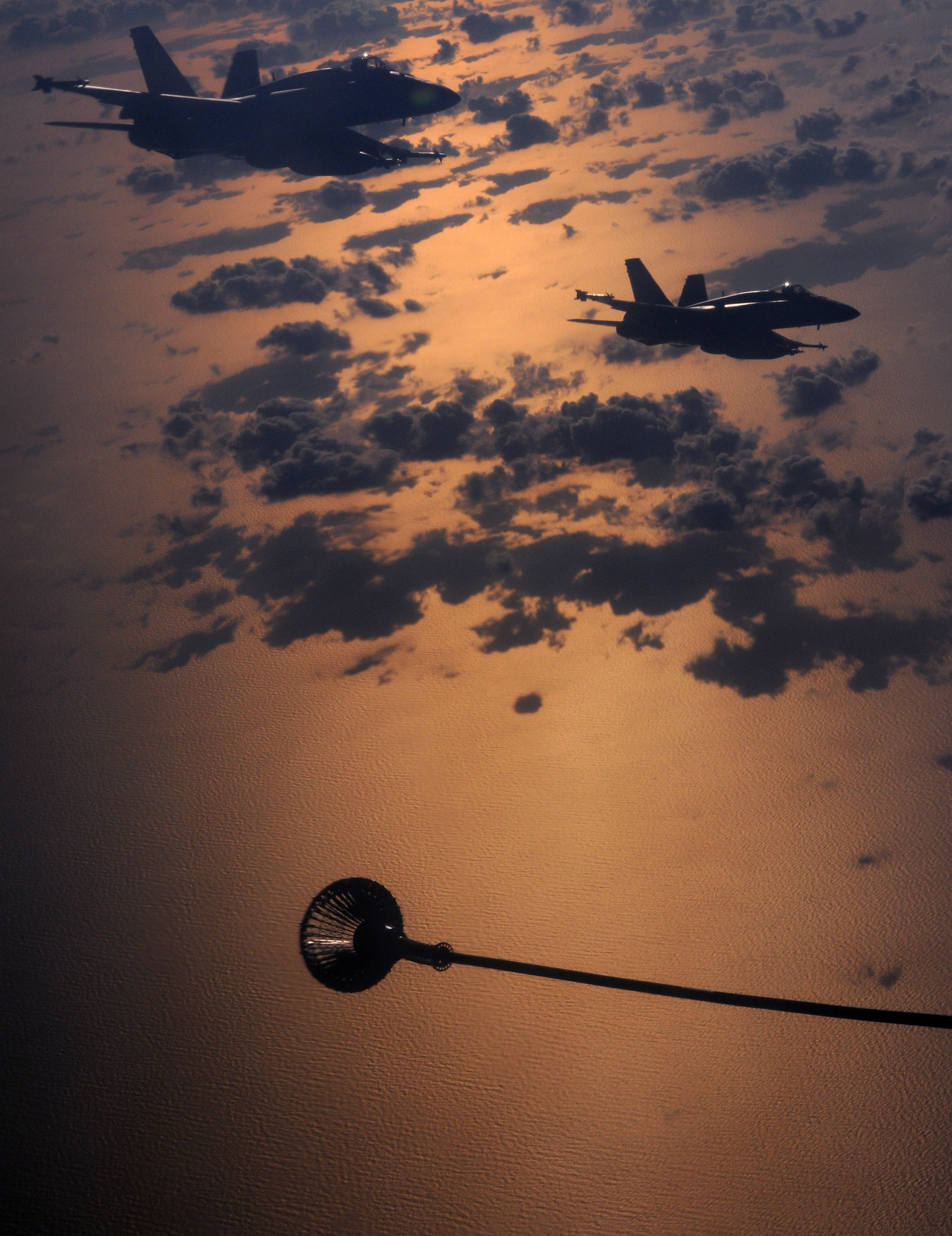 Canadian F-18s waiting to refuel from a VC10 K3 of No. 101 Squadron during Operation Unified Protector