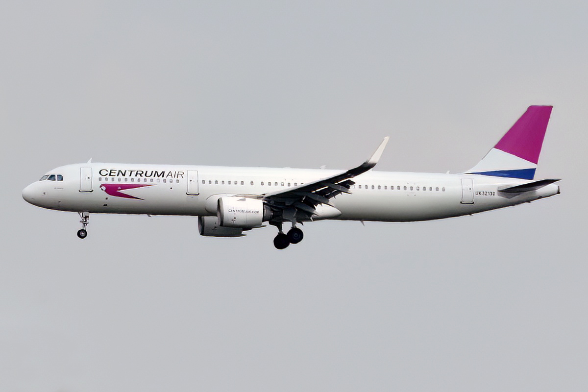 Centrum Air, UK32130, Airbus A321-251N