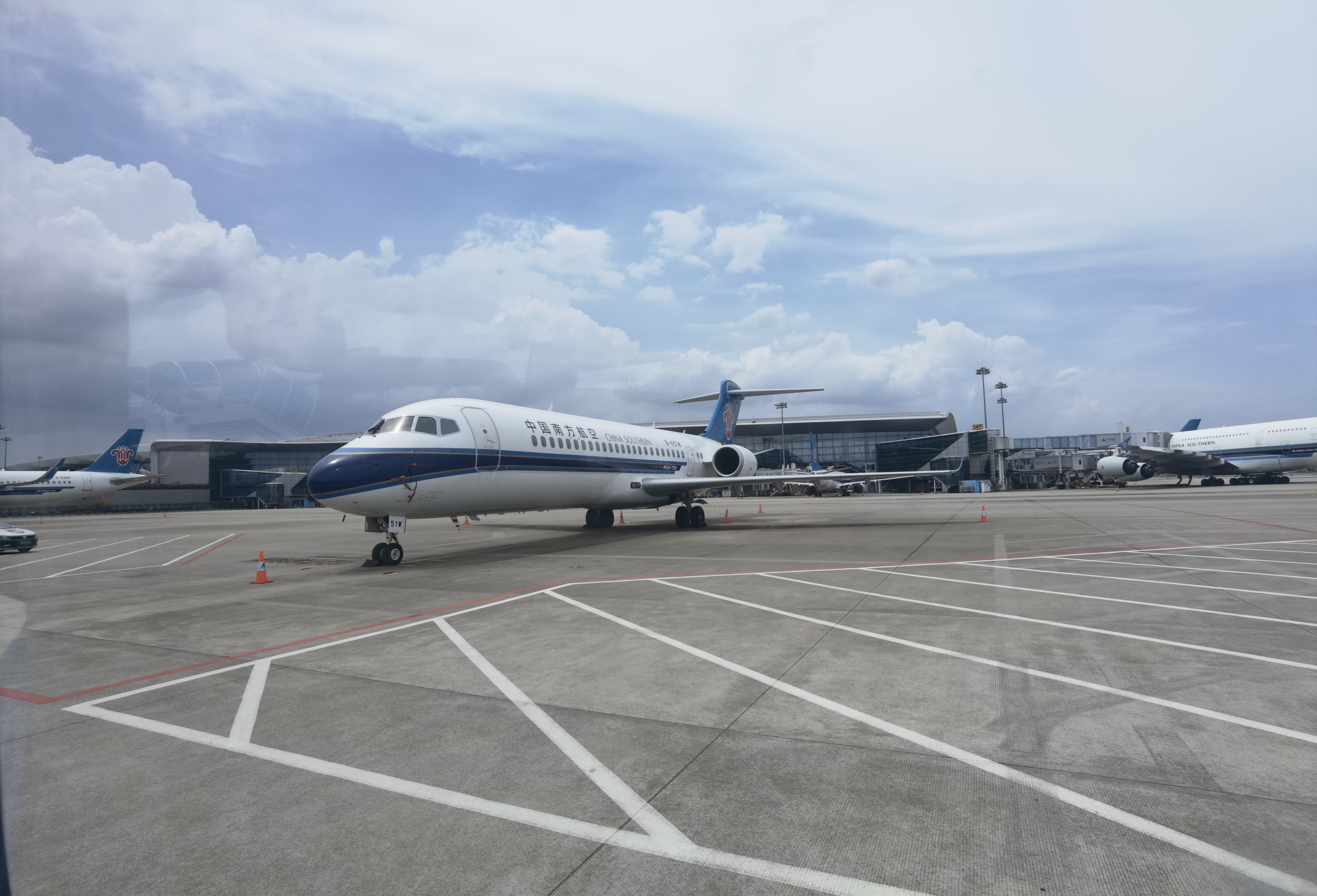 China Southern Airlines Comac Arj21-700 B651W at CAN
