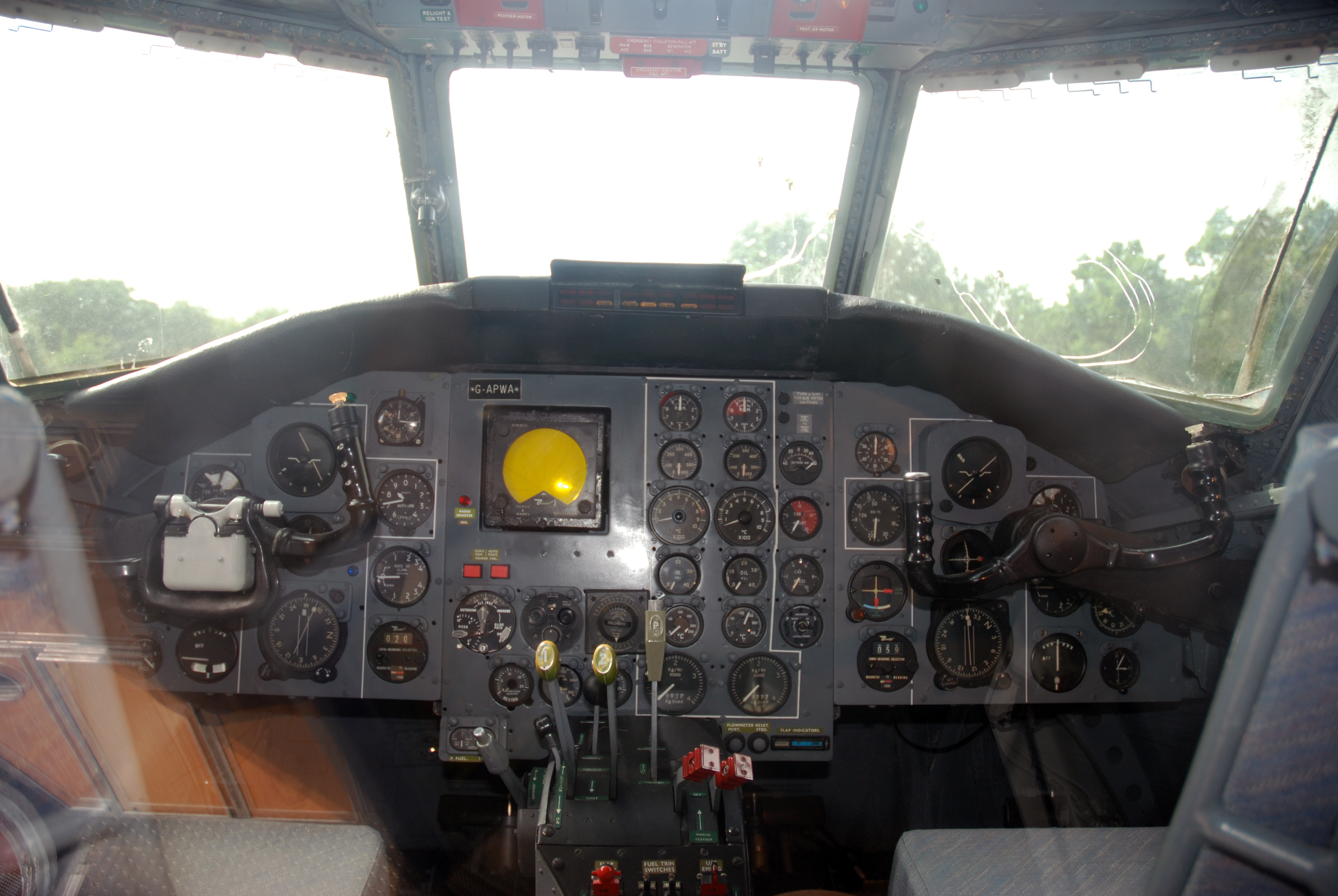 Cabina del Handley Page Herald 100 (G APWA) conservado en el Museo de la Aviación de Berkshire