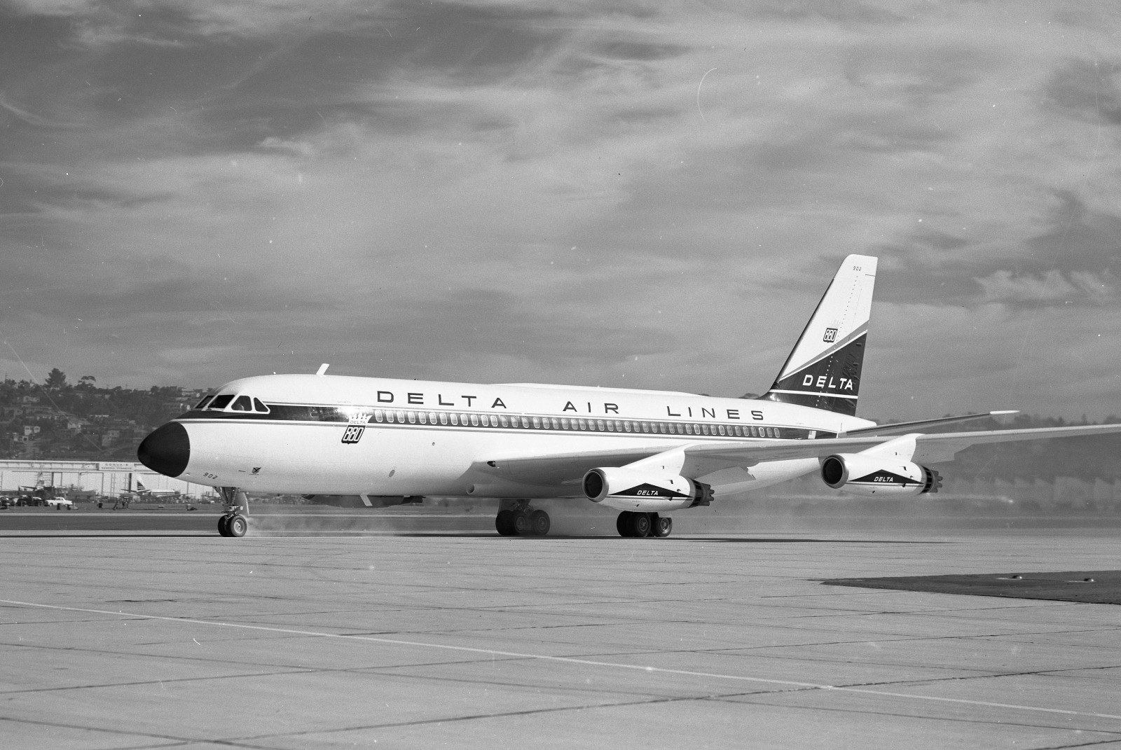 Convair 880 Delta Airlines 23 0036431 Convair Negative Image