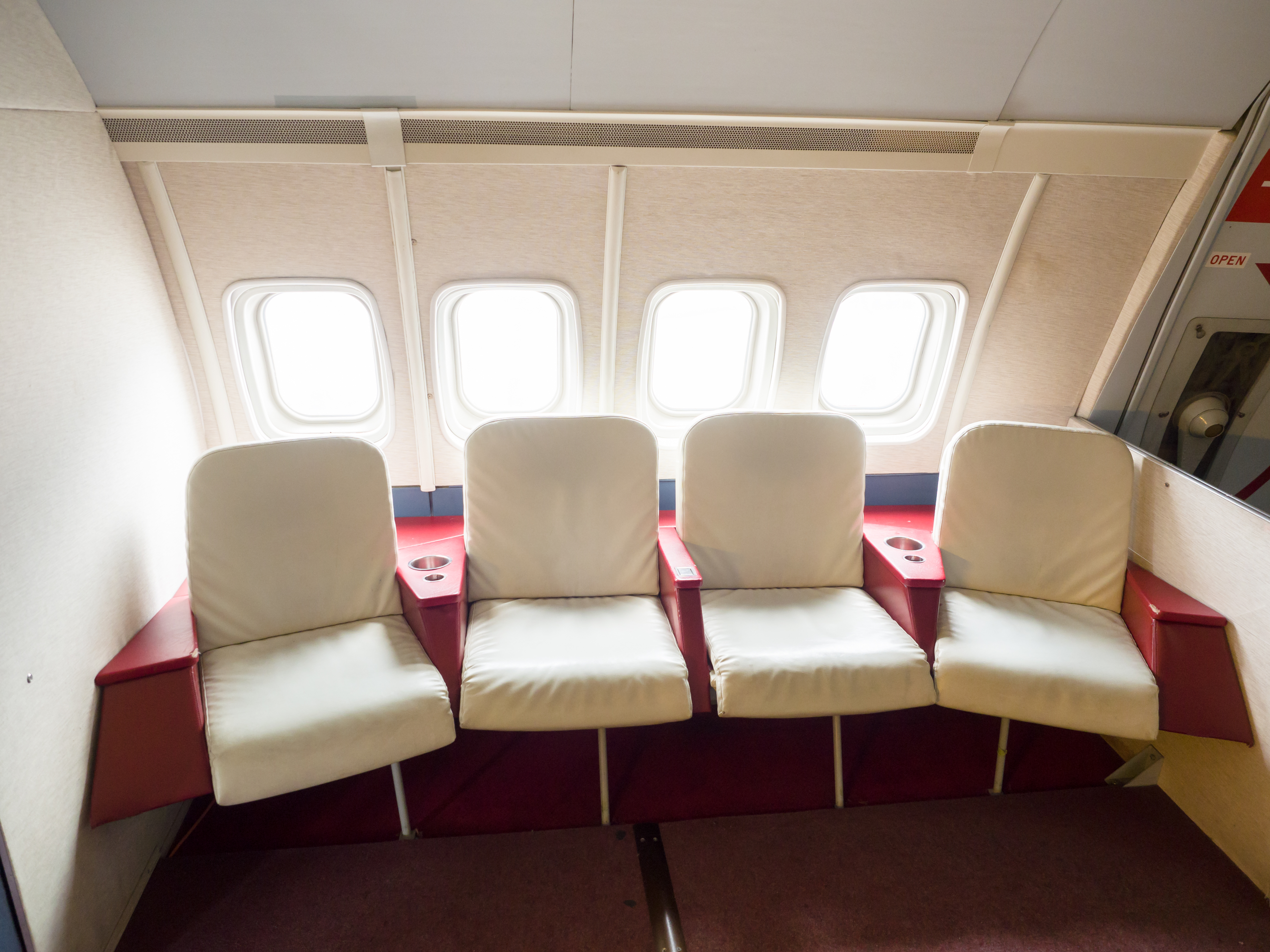 Convair 990 "Coronado", interior