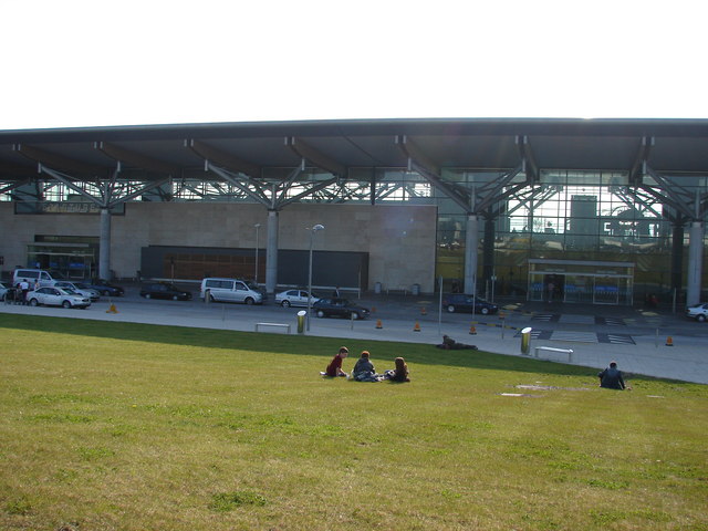 Cork Airport Terminal - geograph org uk