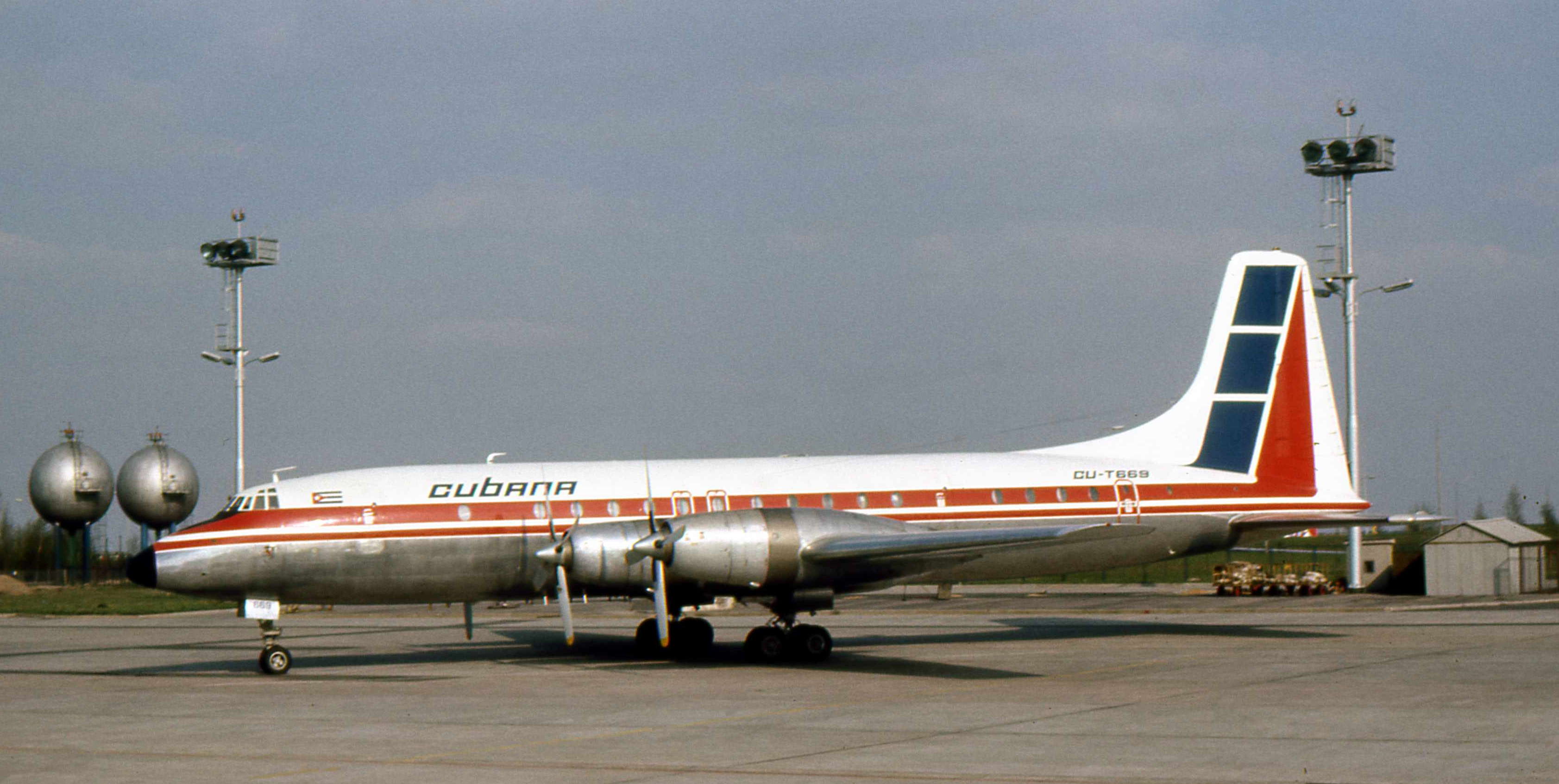 Cubana de Aviacion Bristol 175 Britannia CU-T669 01